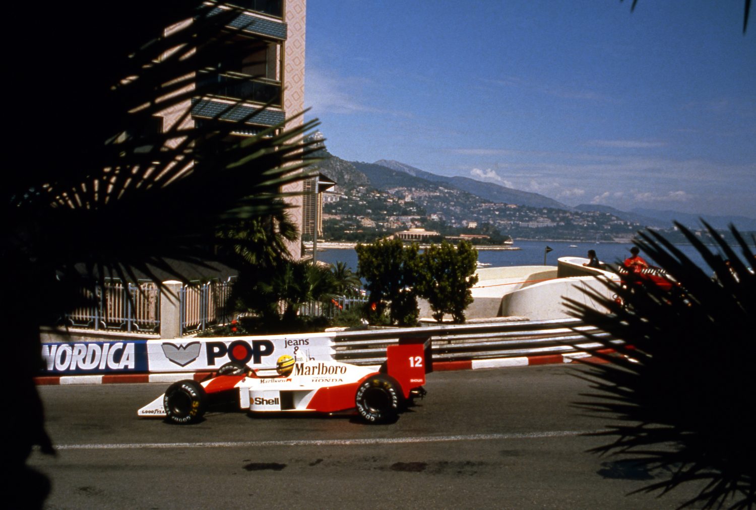 Monaco 1988: Senna toont zowel zijn ongenaakbaarheid als kwetsbaarheid