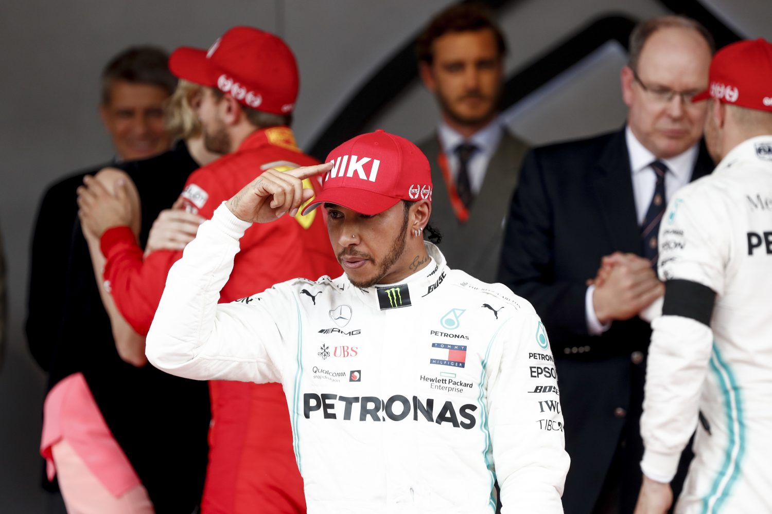 Hamilton: ‘Ik denk dat Niki zijn petje voor ons af zou nemen’