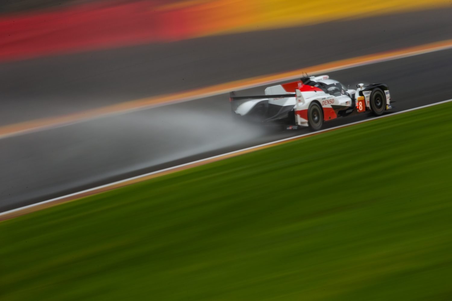 WEC: Zege voor Toyota met Alonso op door regen en sneeuw geteisterd Spa, Vandoorne naar het podium
