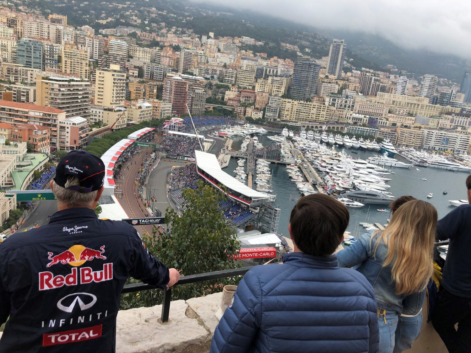 Ze bestaan nog, gratis plekjes in Monaco: ‘Hier is het prima te zien’