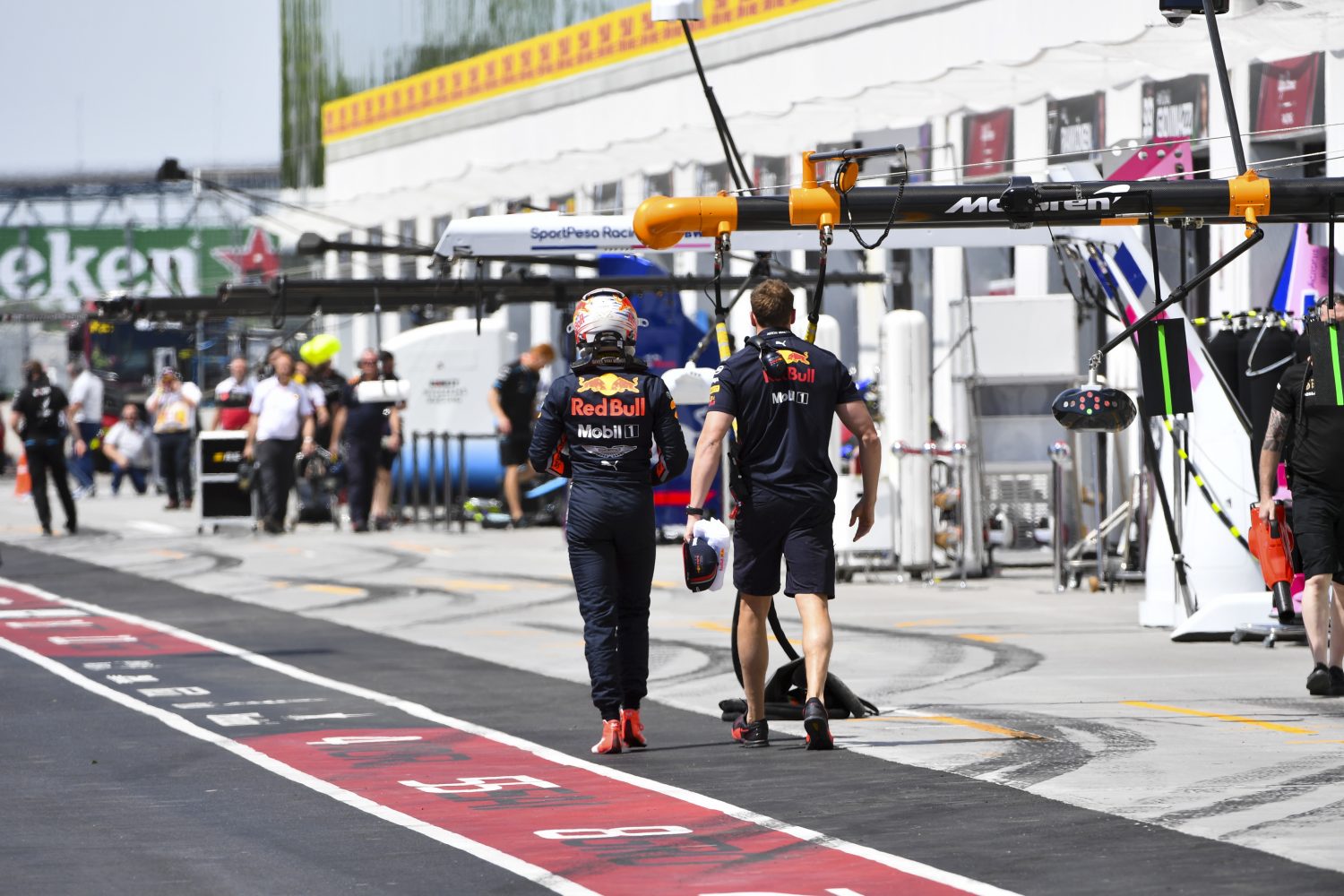 Verstappen klaar na Q2: ‘Gewoon pech’