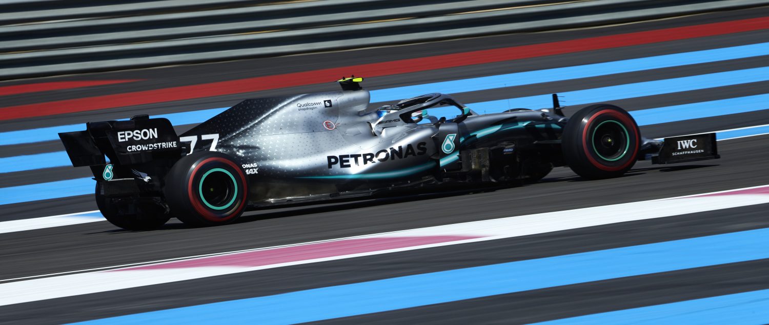 VT3: Mercedes houdt de rest op afstand, Verstappen vijfde