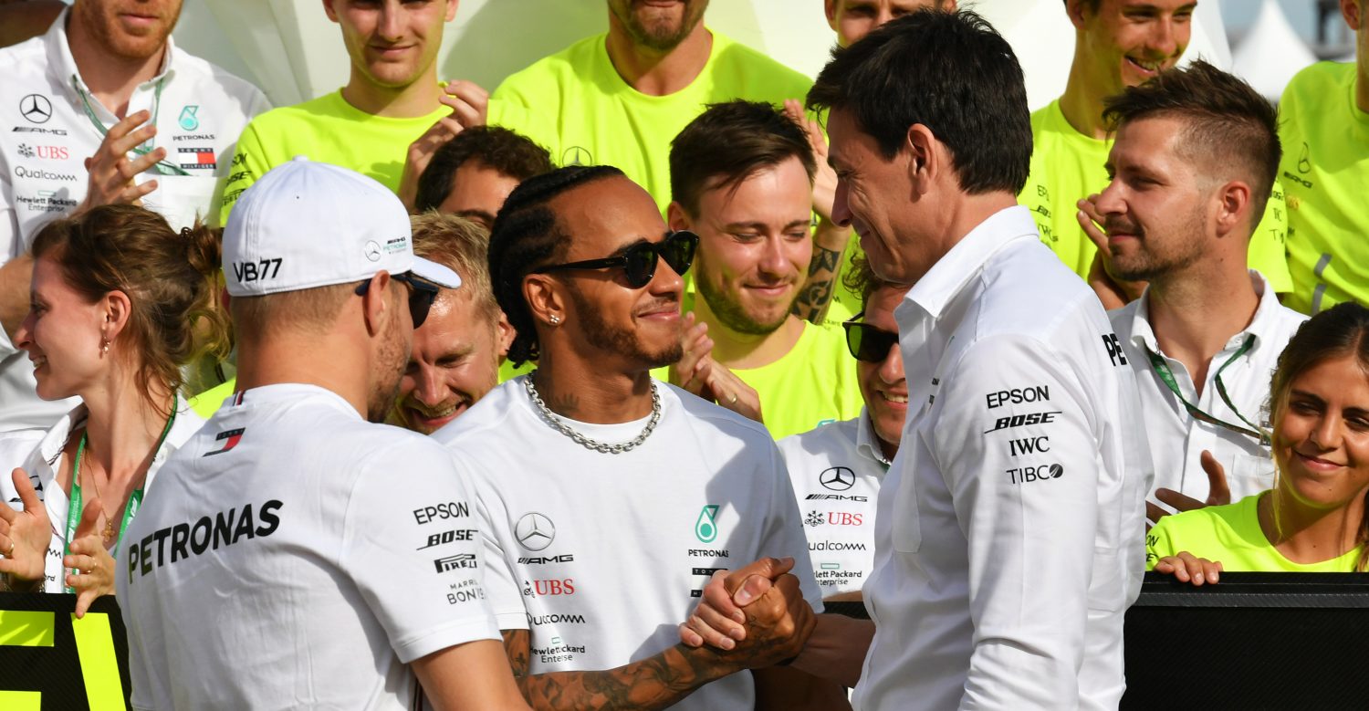 Hint Hamilton naar Zandvoort? ‘Je kan voorspellen dat het niet gaat werken, ook al komen er veel fans’