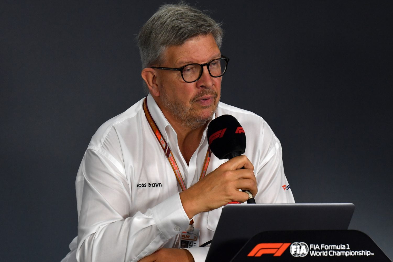 F1 houdt hoop op 18 of 19 races: ‘Beginnen in juli met meerdere triple headers’