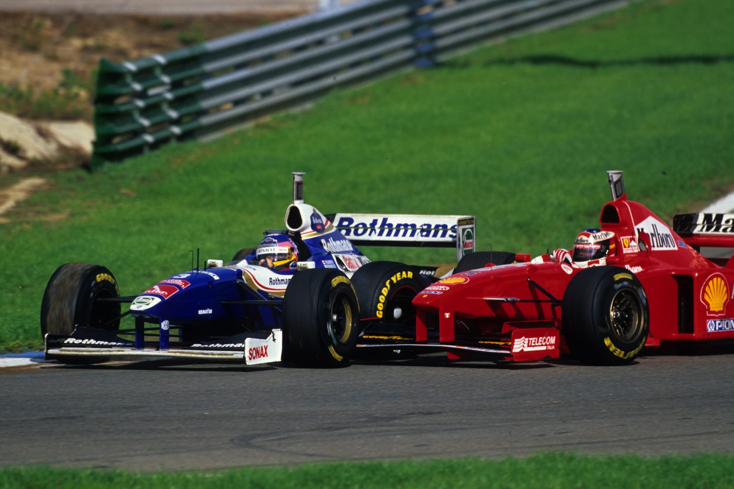 Door de lens van Peter: ‘De foto waar ik het meeste aan heb verdiend, Villeneuve vs. Schumacher’