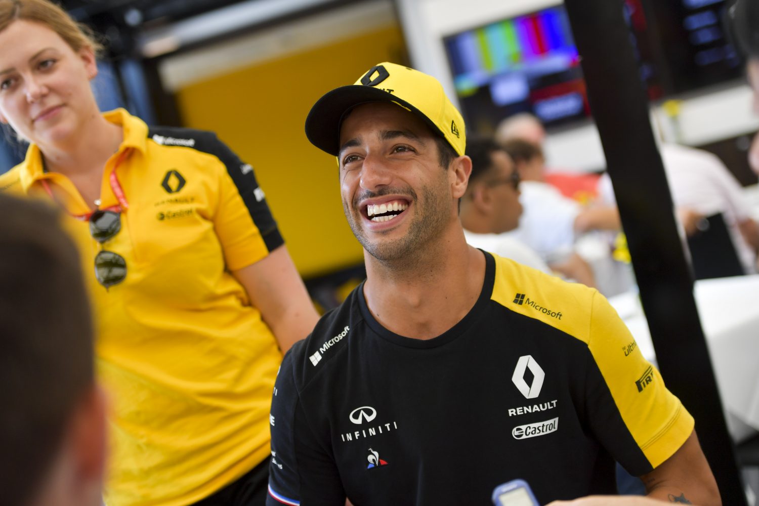 Ricciardo nog altijd trots op pole in Mexico: ‘Max is nu niet meer de jongste ooit, toch?’