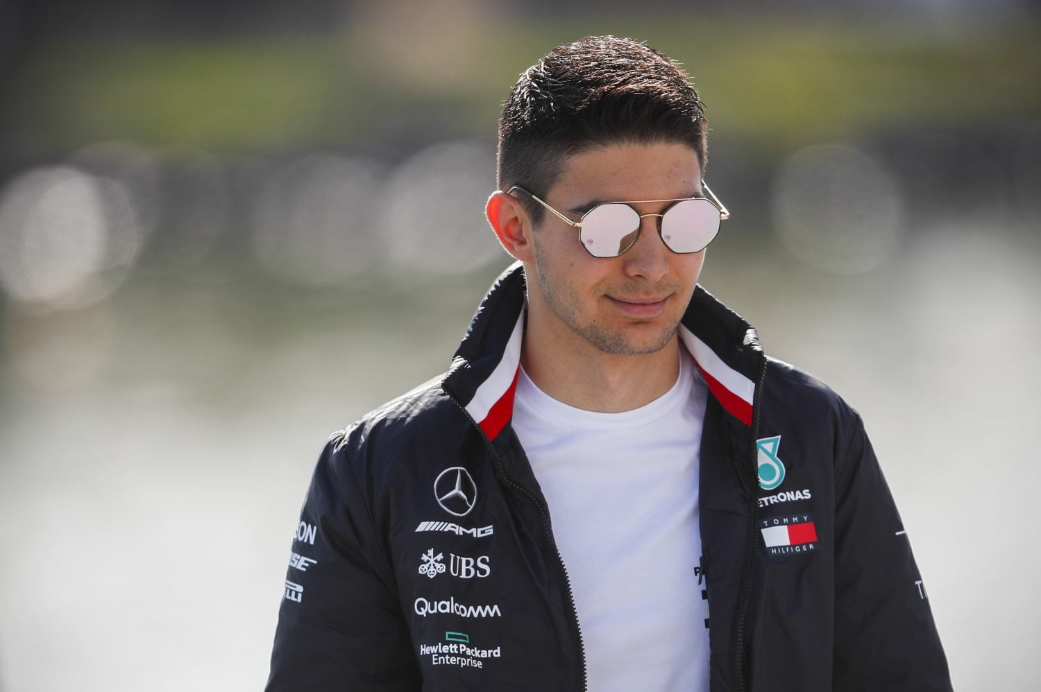 Ocon voelt zich completer: ‘Kennis die ik heb opgedaan bij Mercedes is onbetaalbaar’