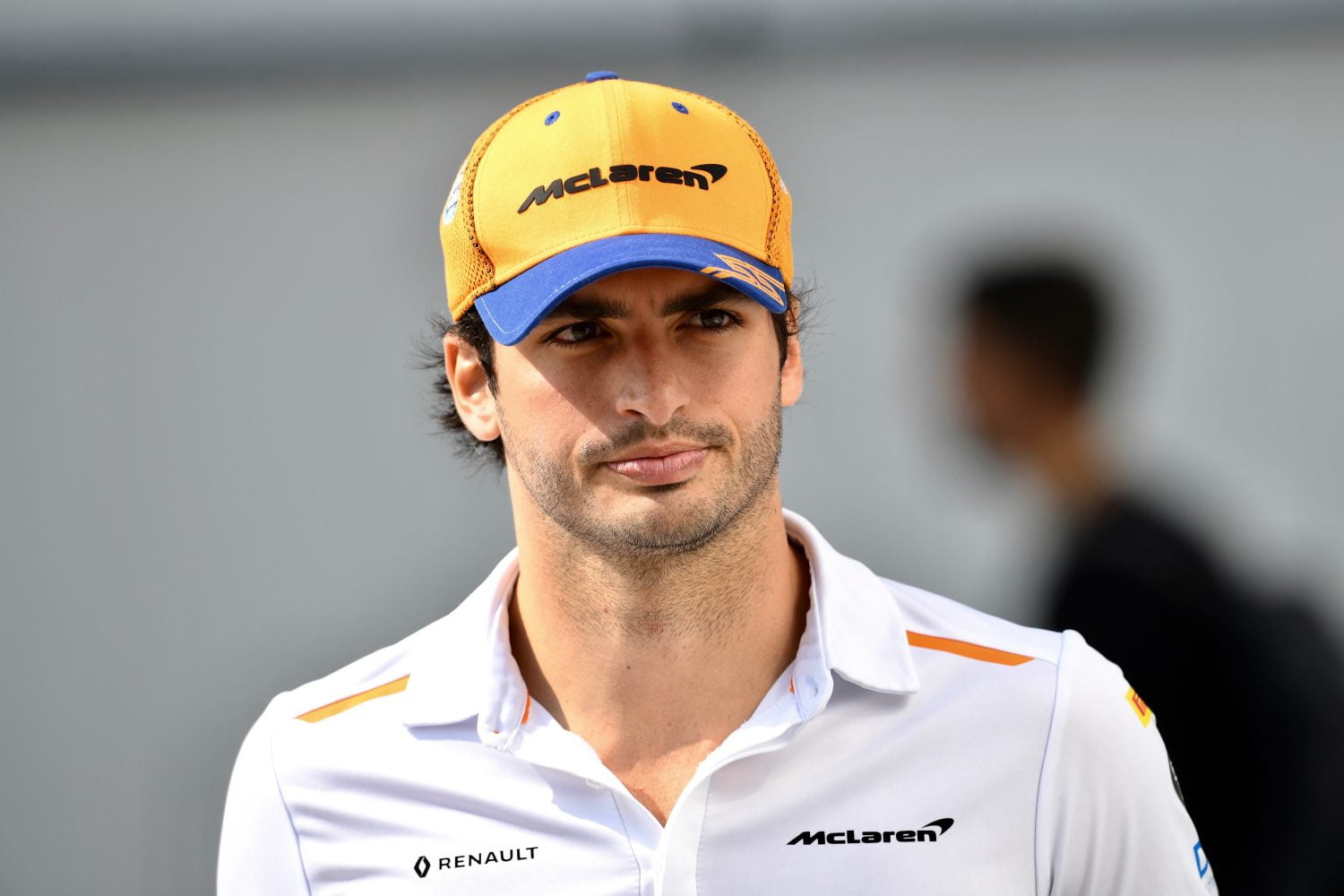 Sainz gefrustreerd: ‘Alleen met het juiste materiaal kan je wereldkampioen worden’