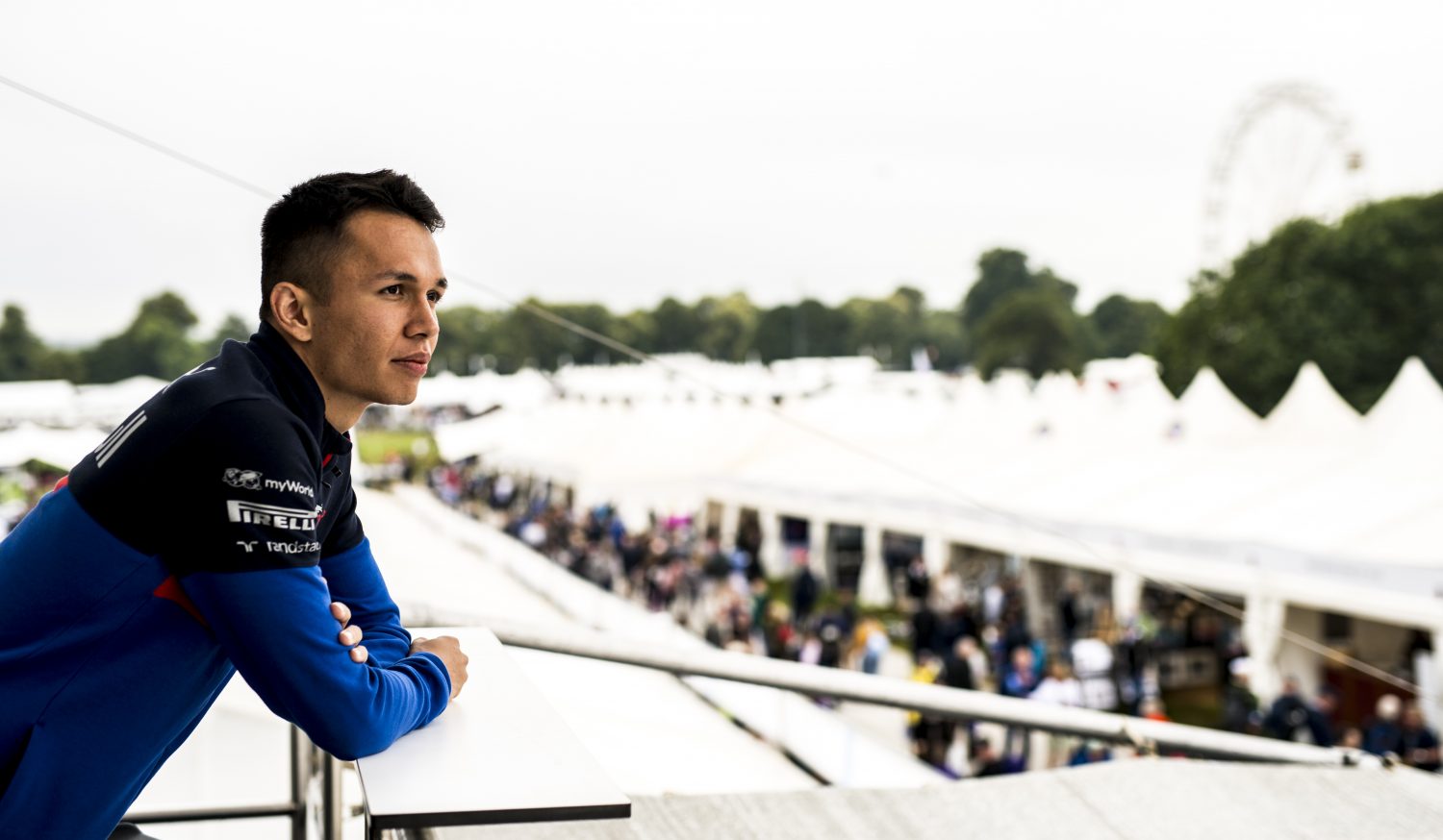 Interview – Maak kennis met Alexander Albon: ‘Ik ga voor elke race naar de boeddhistische tempel’