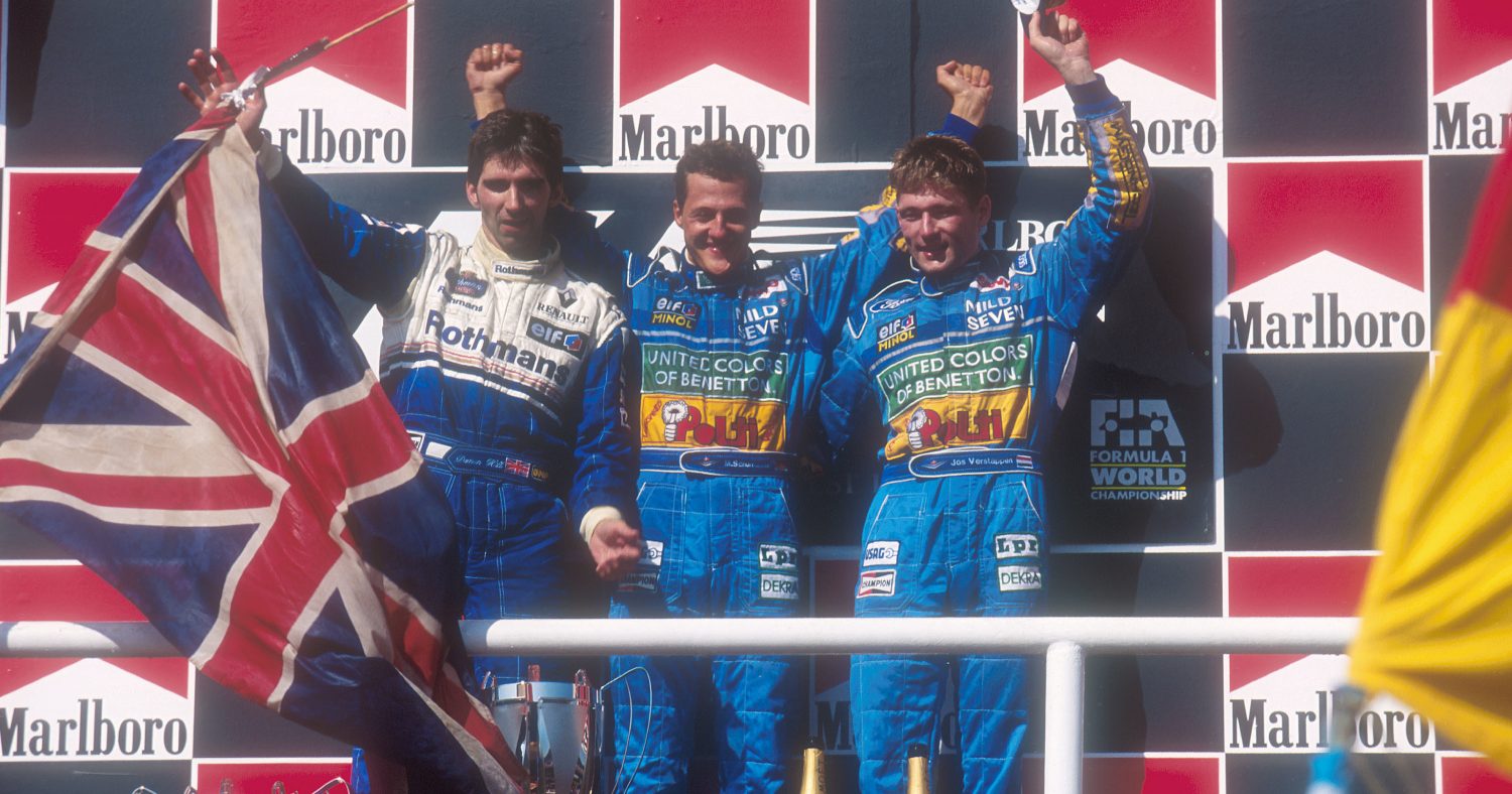 Jos Verstappen: ‘Ik strompelde in Hongarije naar het podium, zo moe was ik’