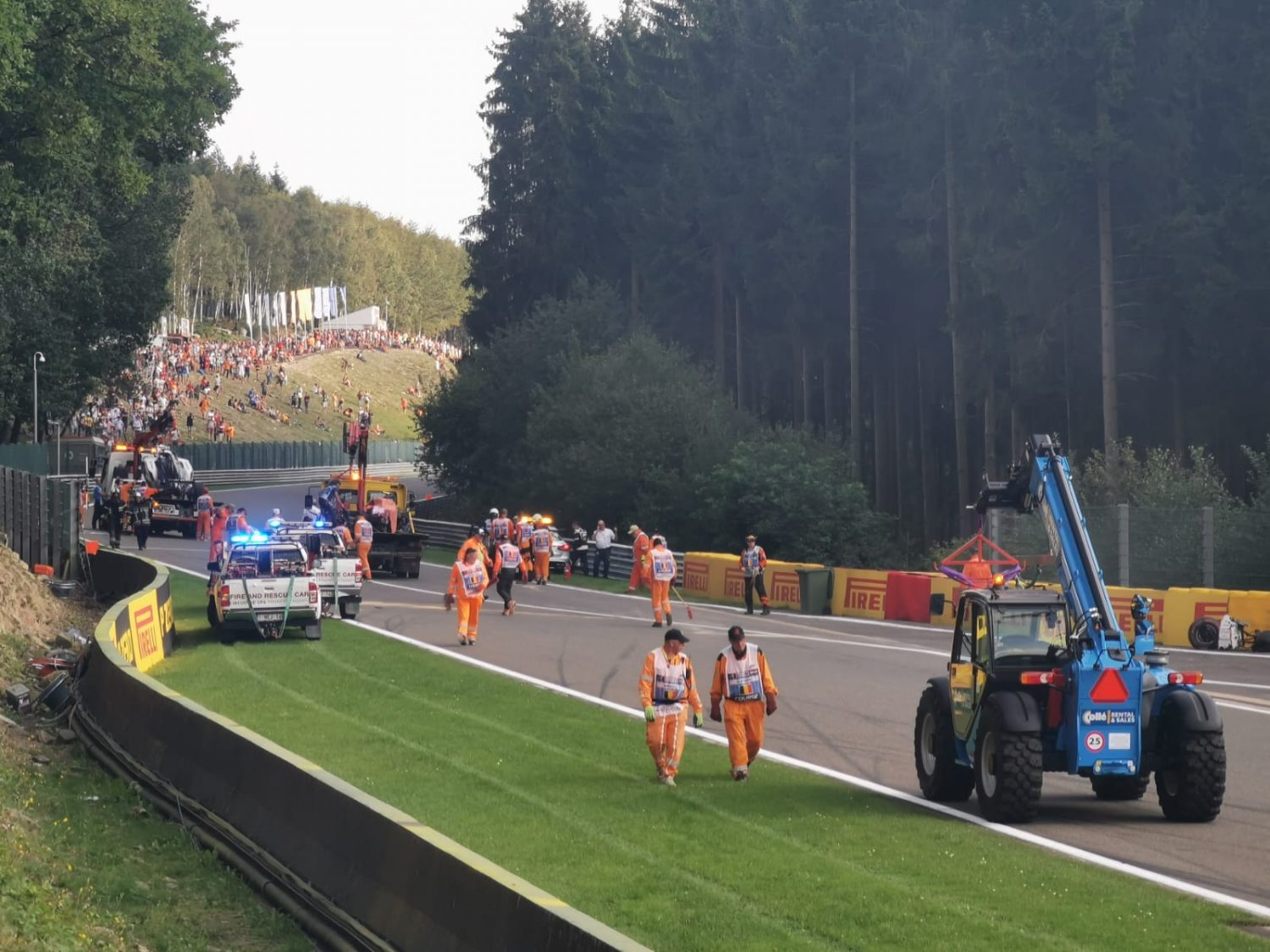 Race F2 gestaakt na ernstig ongeluk Hubert en Correa op Raidillon