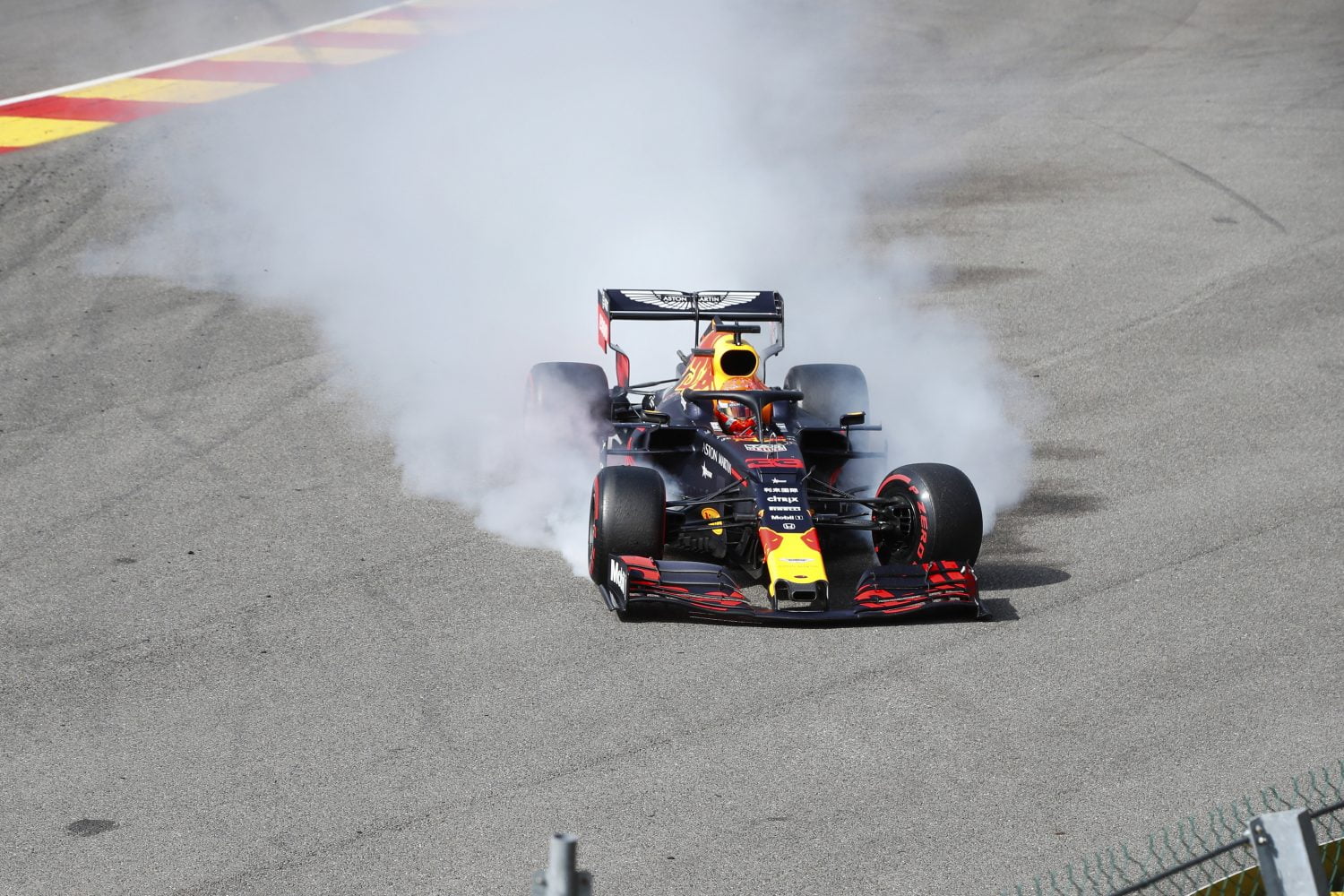 14.Verstappen Oostenrijk: Voorvleugel (120.000), Achterwielophanging (2x 110.000), Achtervleugel (90.000), Engeland: Wagenbodem (140.000) België: Voorvleugel (120.000), Bargeboards (60.000), Voorwielophanging (70.000) Italië: Voorvleugel (120.000) Rusland: Wagenbodem (140.000), Achtervleugel (90.000) Japan: Bargeboard (60.000), Wagenbodem (140.000) Eindstand: €1.370.000