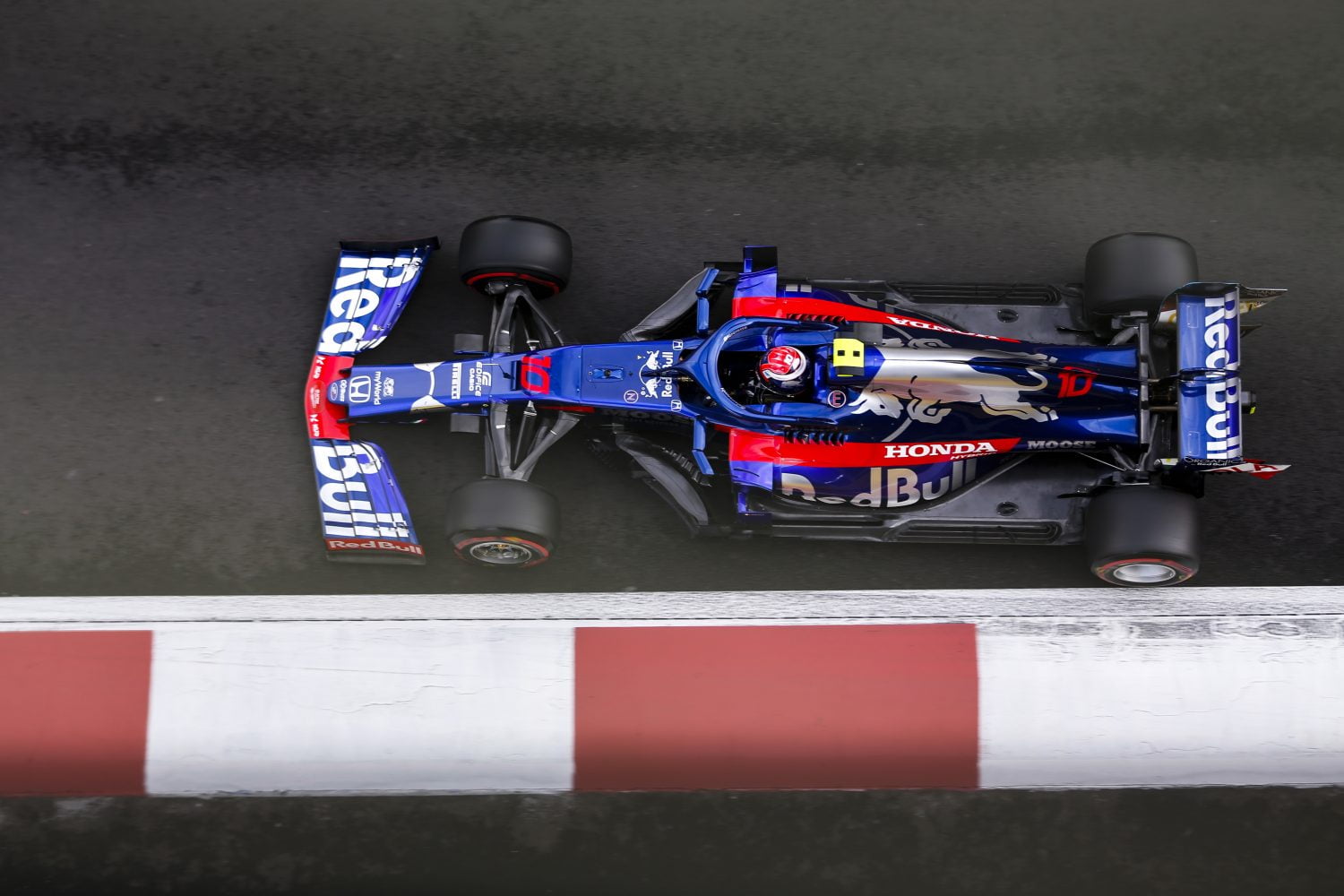 Zieke Gasly knokt zich naar de tiende plek
