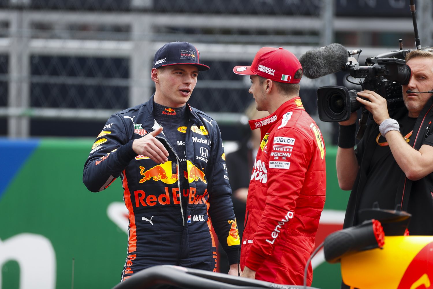 Poleposition in gevaar: Verstappen moet zich bij wedstrijdleiding melden