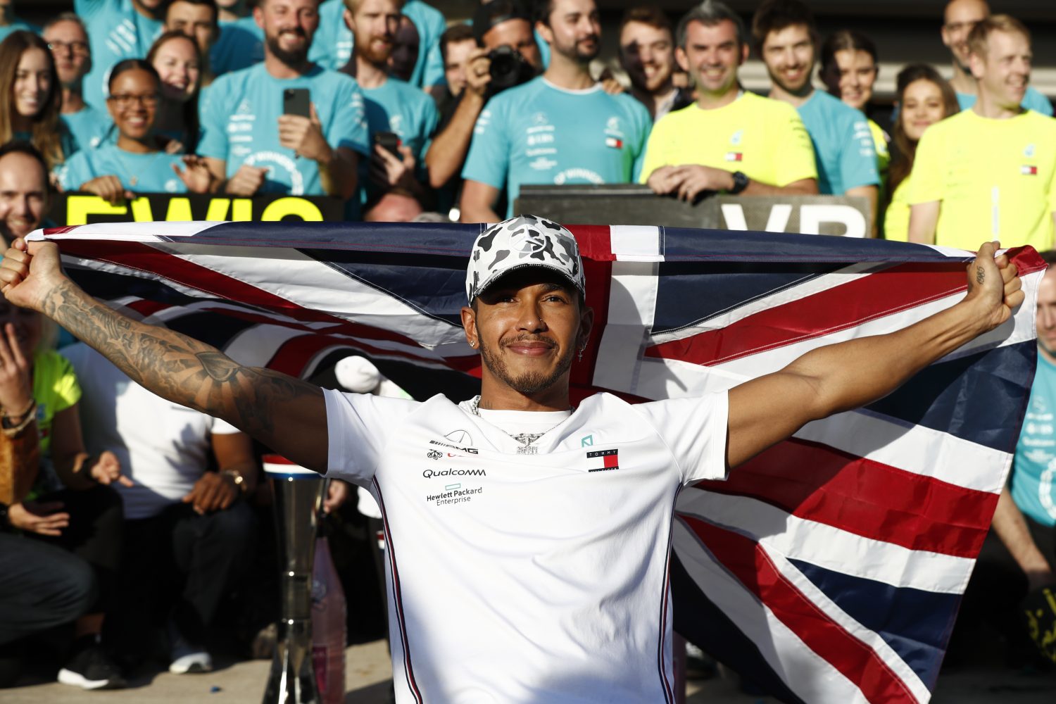 Paddockpraat Podcast: Wat maakt Lewis Hamilton tot de kampioen die hij is?