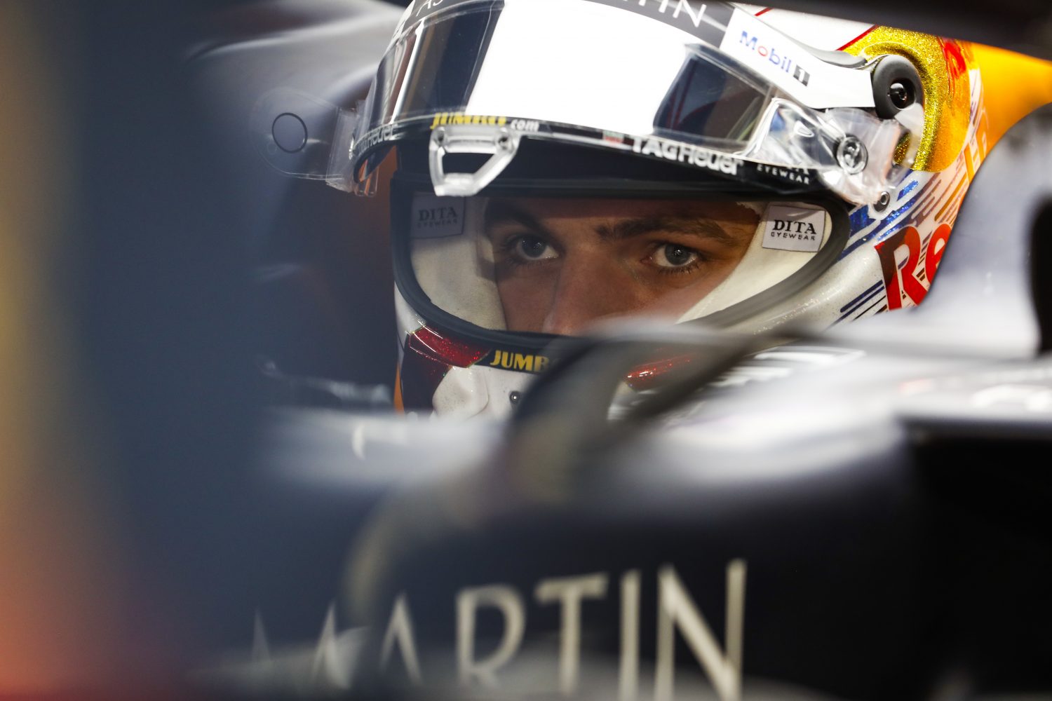 Verstappen na ‘goede’ trainingen: ‘We kunnen nog wel wat verbeteren’