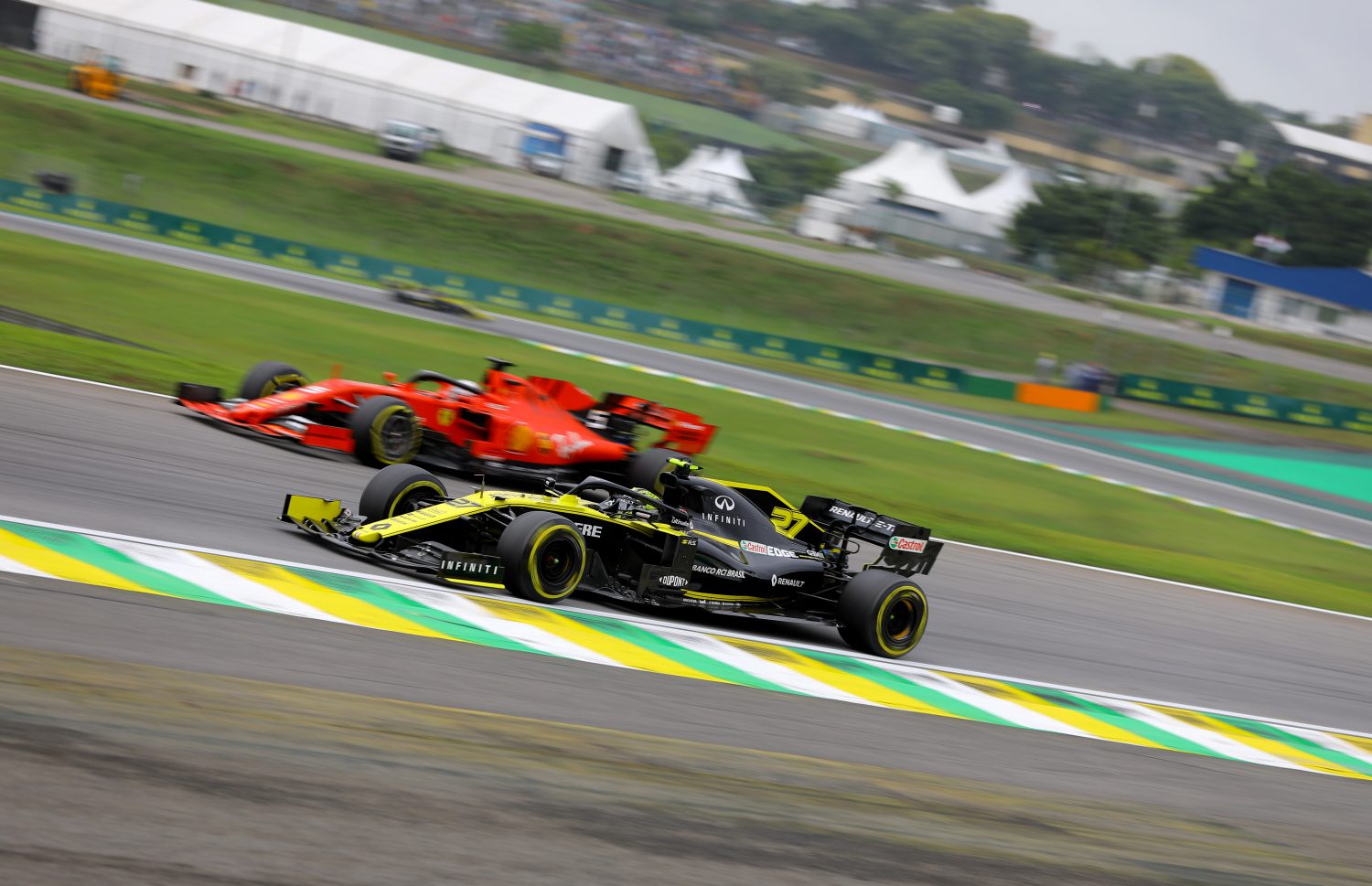 Abiteboul: ‘Renault- en Ferrari-motor het sterkst in de races, Mercedes het zwakst’