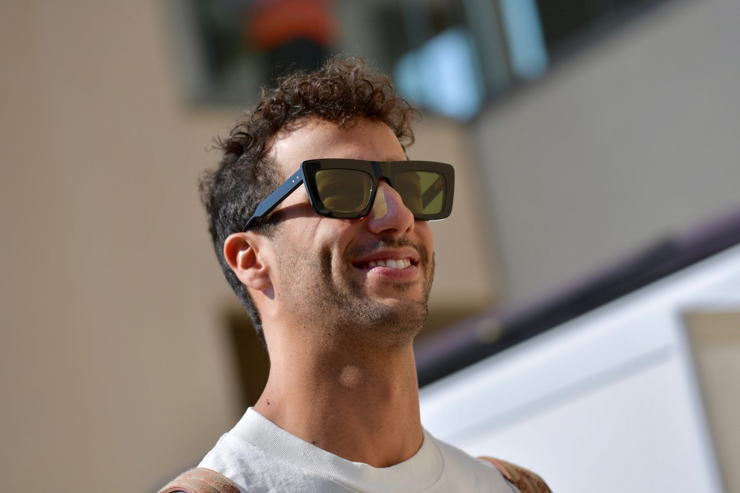 Ricciardo eindigt net buiten de punten: ‘We hadden geen snelheid met de harde band’