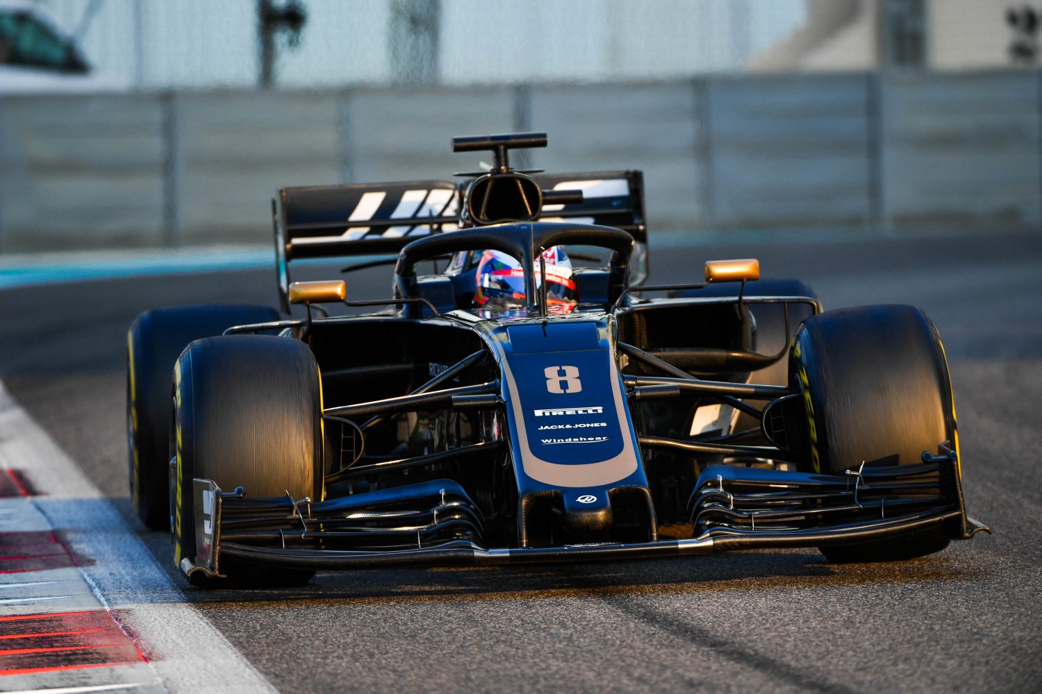 Grosjean nog niet overtuigd van Pirelli-banden voor 2020