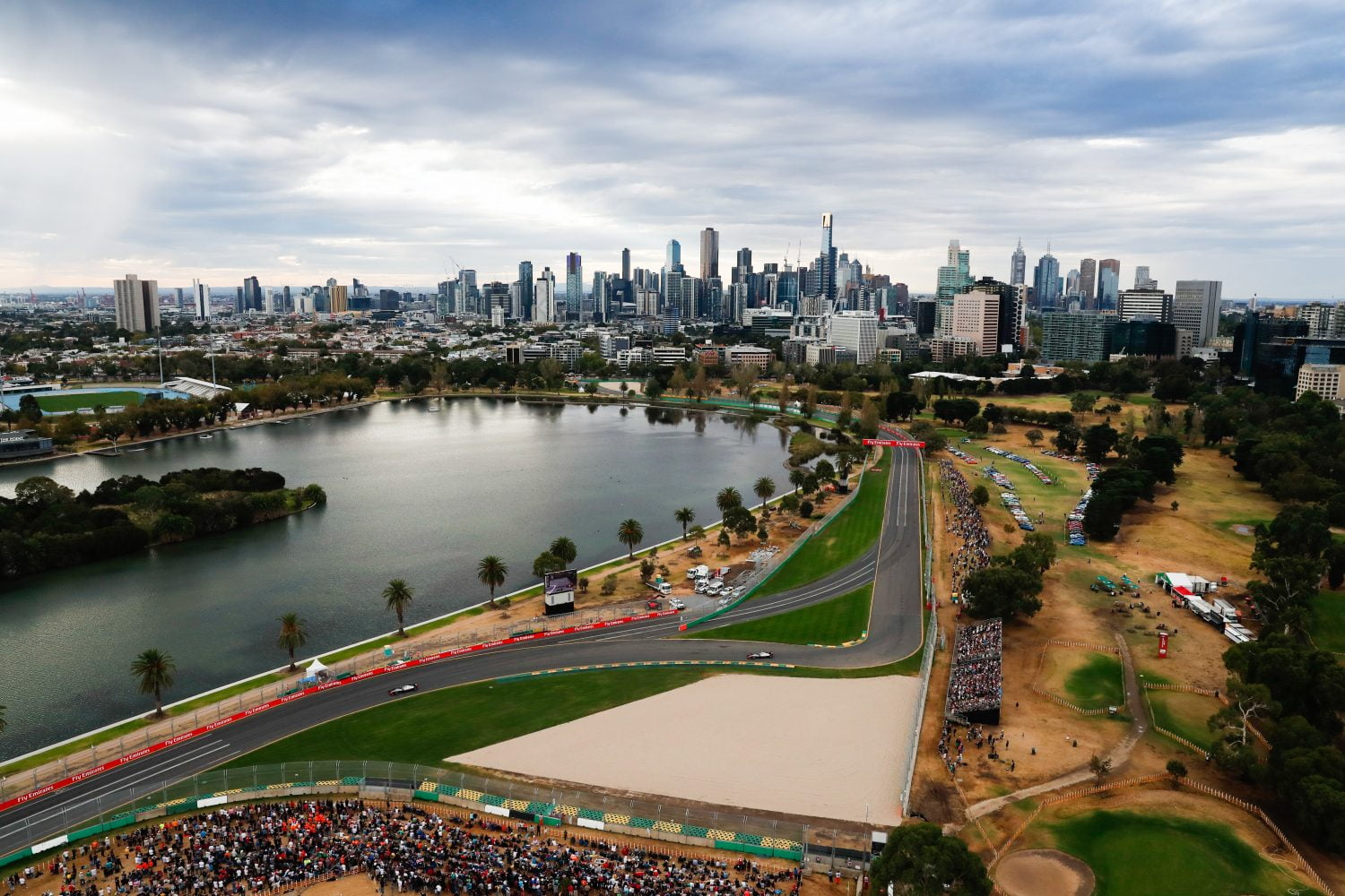 58 dagen tot groen licht: 58 ronden rond Albert Park