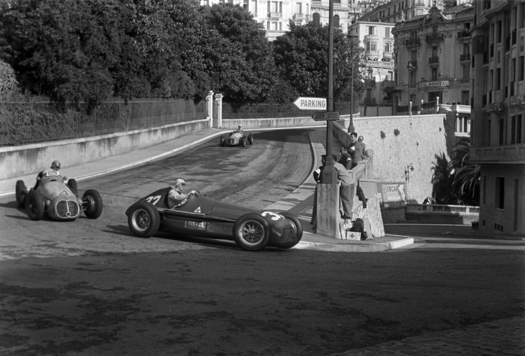 Nino Farina aan het werk in Monaco.