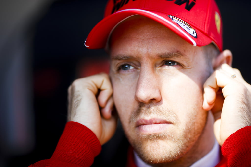 Vettel Mercedes stuursysteem teenslippers