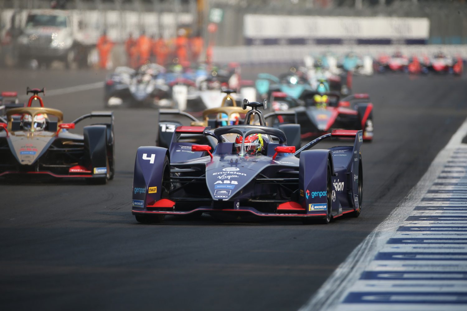 De Vries vergalt in Mexico-Stad zijn eigen race en die van Frijns