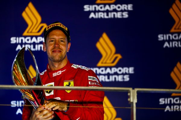 Binotto Vettel Ferrari