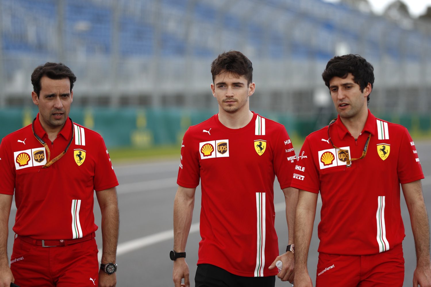 Leclerc over simracen met collega-coureurs: ‘Kunnen ons eindelijk als 22-jarigen gedragen’