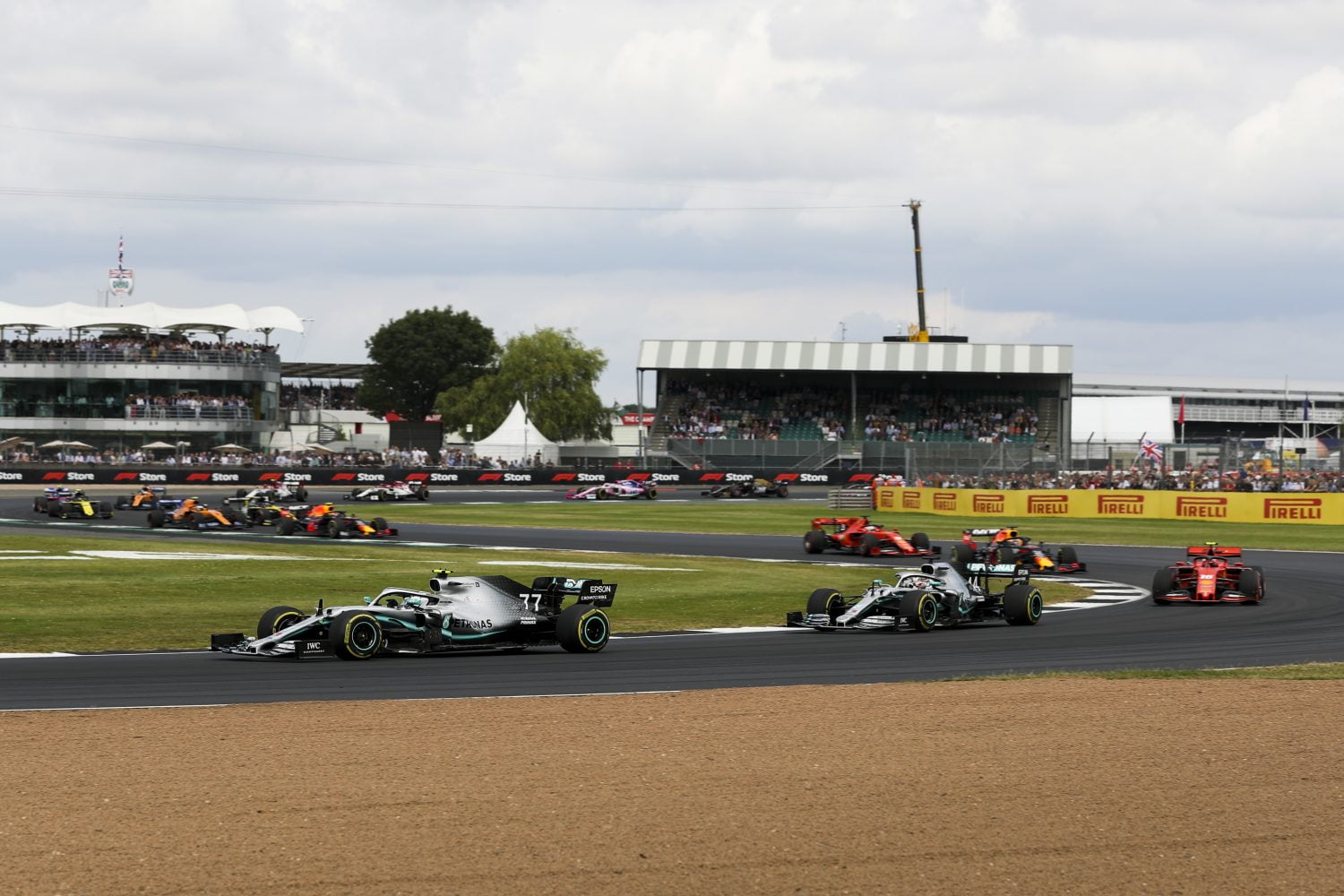 Meerdere races? Een omgekeerde layout? Silverstone wil ‘alles doen’ om F1 te helpen