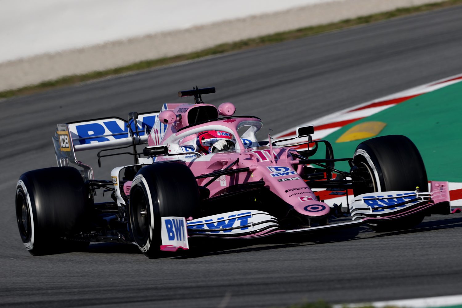 Over de roze Mercedes, natekenen en afkijken: Zo kopieer je een F1-auto