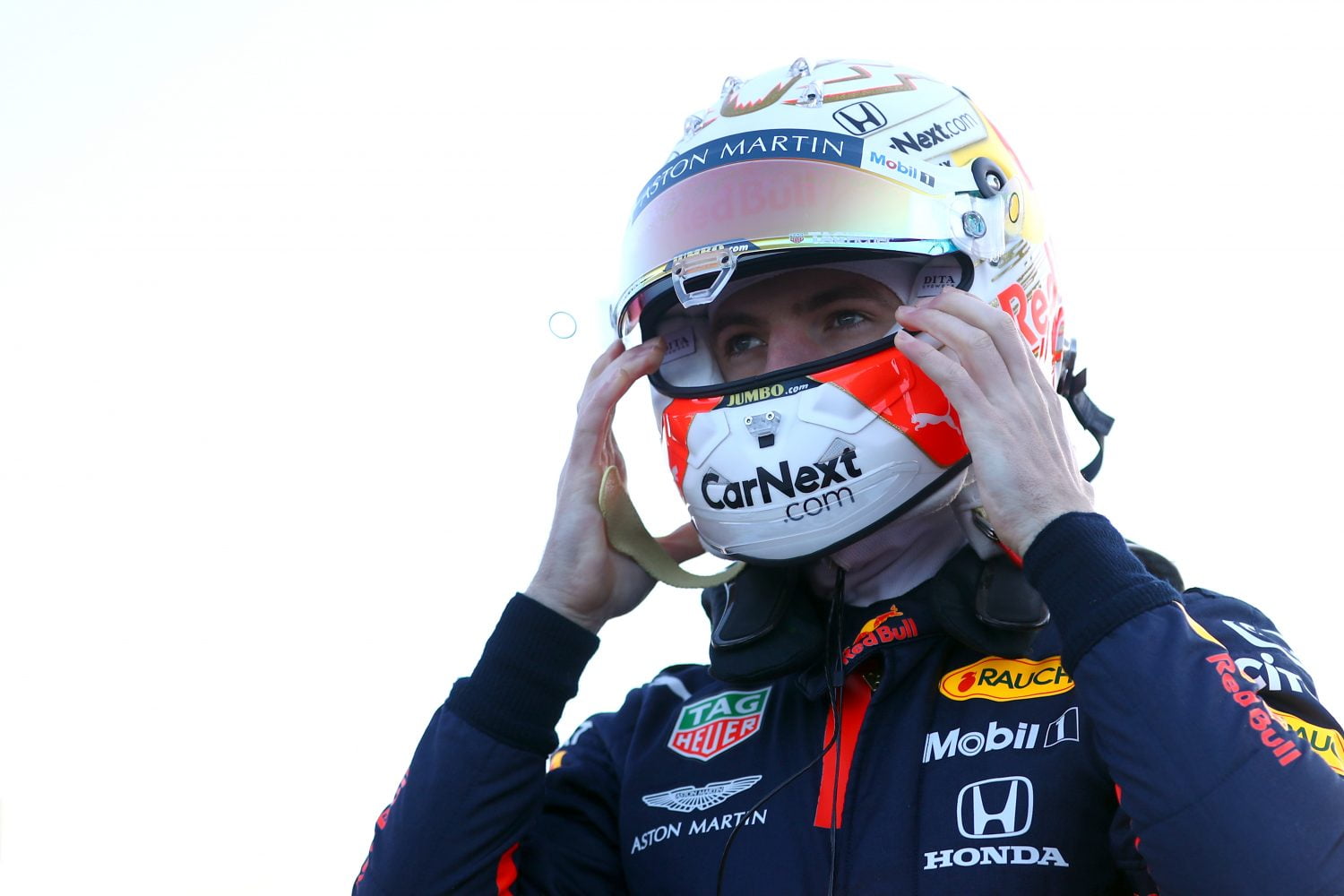 De (virtuele) titel is binnen: Verstappen wint simrace-kampioenschap