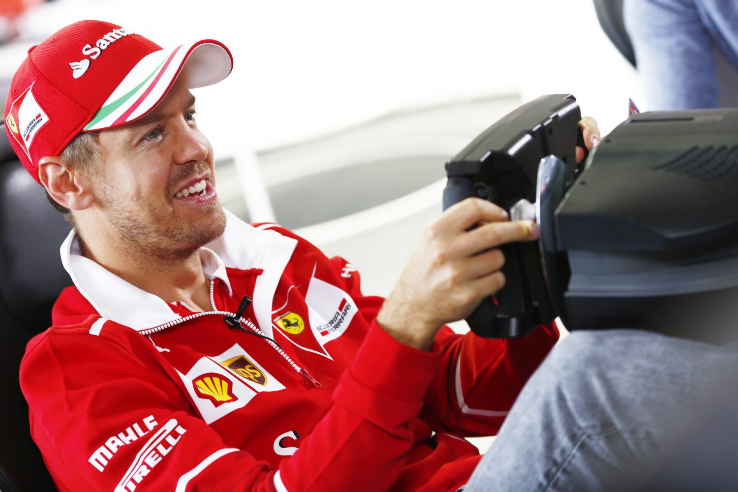Gaat Vettel ook simracen? ‘Wil het proberen, maar zal er geen carrière van maken’
