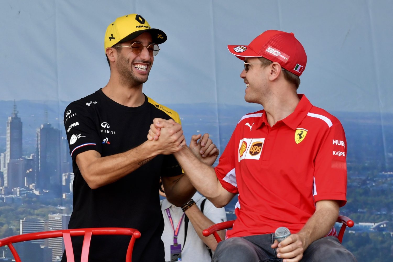 Ricciardo: ‘Geloof wel dat Vettel hongerig en competitief genoeg is om door te gaan’