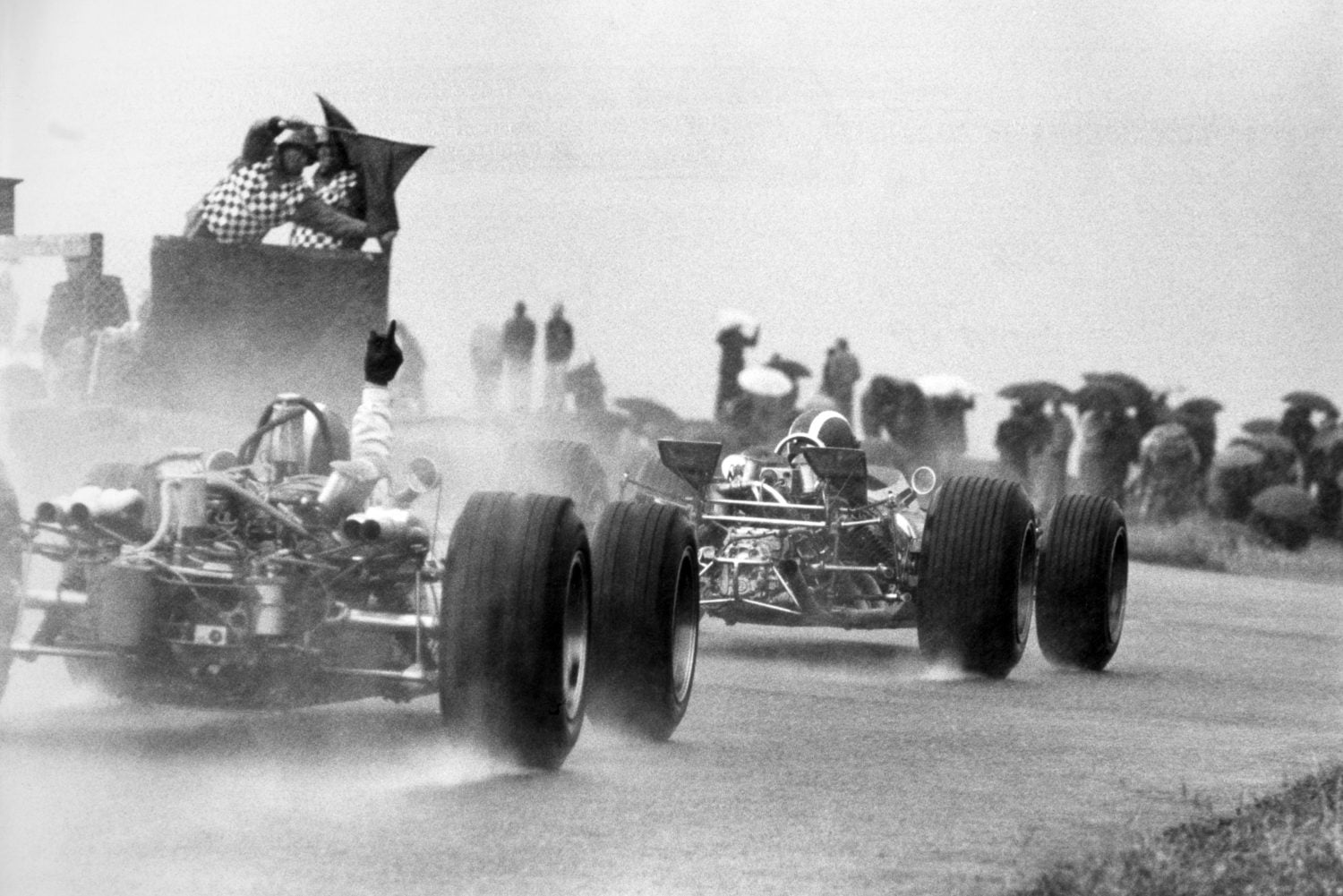 Terug naar Zandvoort: 1968, een echte regenrace in typisch Nederlands weer