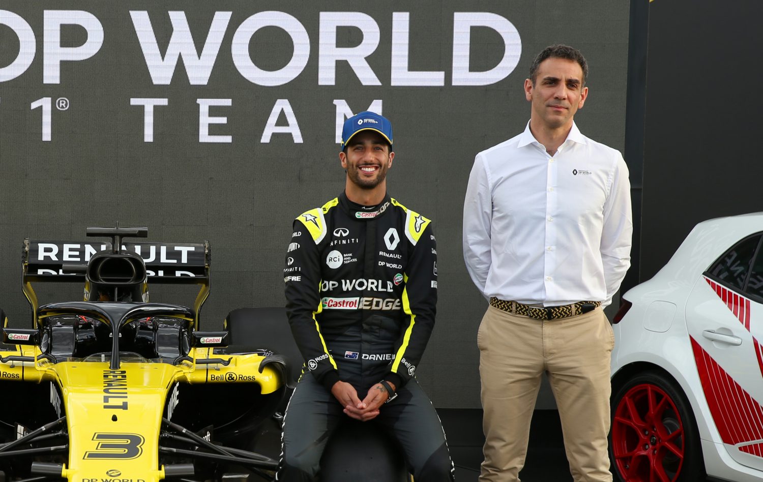 Abiteboul lijkt niet happy met Ricciardo-exit: ‘Juist nu zijn vertrouwen en commitment belangrijk’