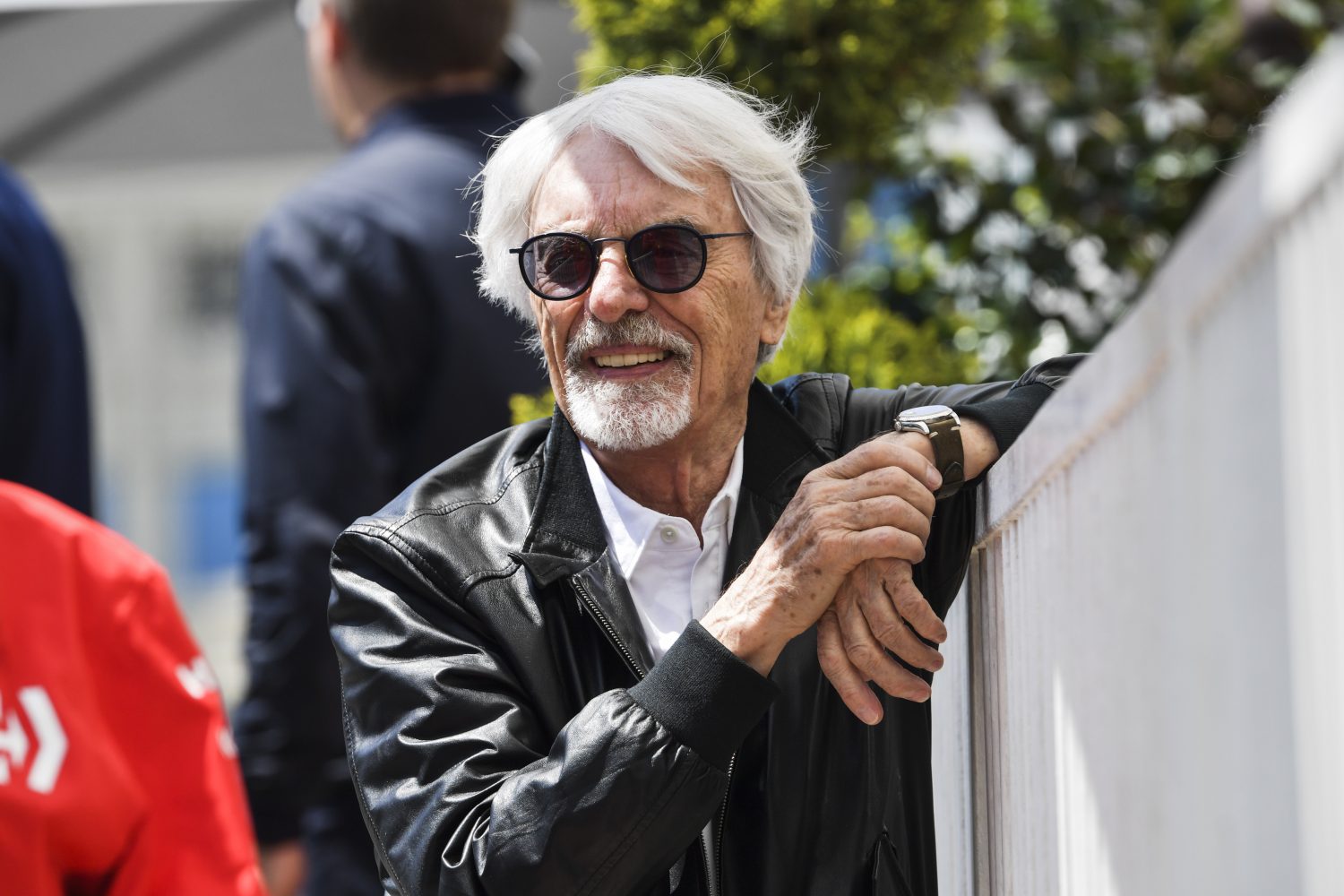 Ecclestone mengt zich met controversiële uitspraken in racisme-discussie