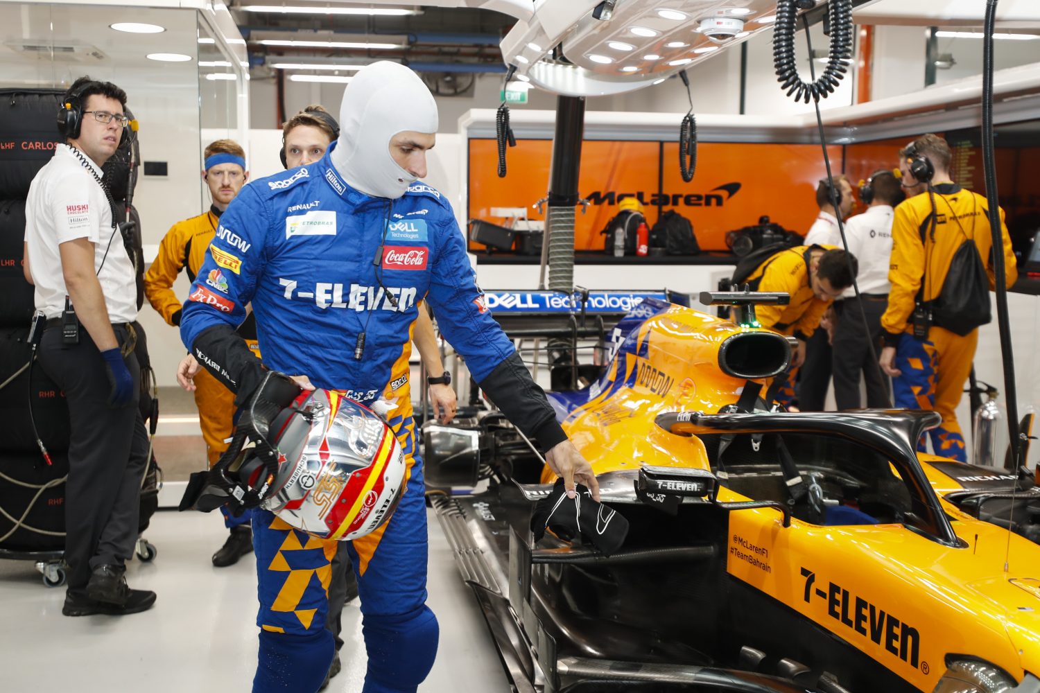 McLaren houdt niks achter voor naar Ferrari vertrekkende Sainz: ‘Zijn professionals’