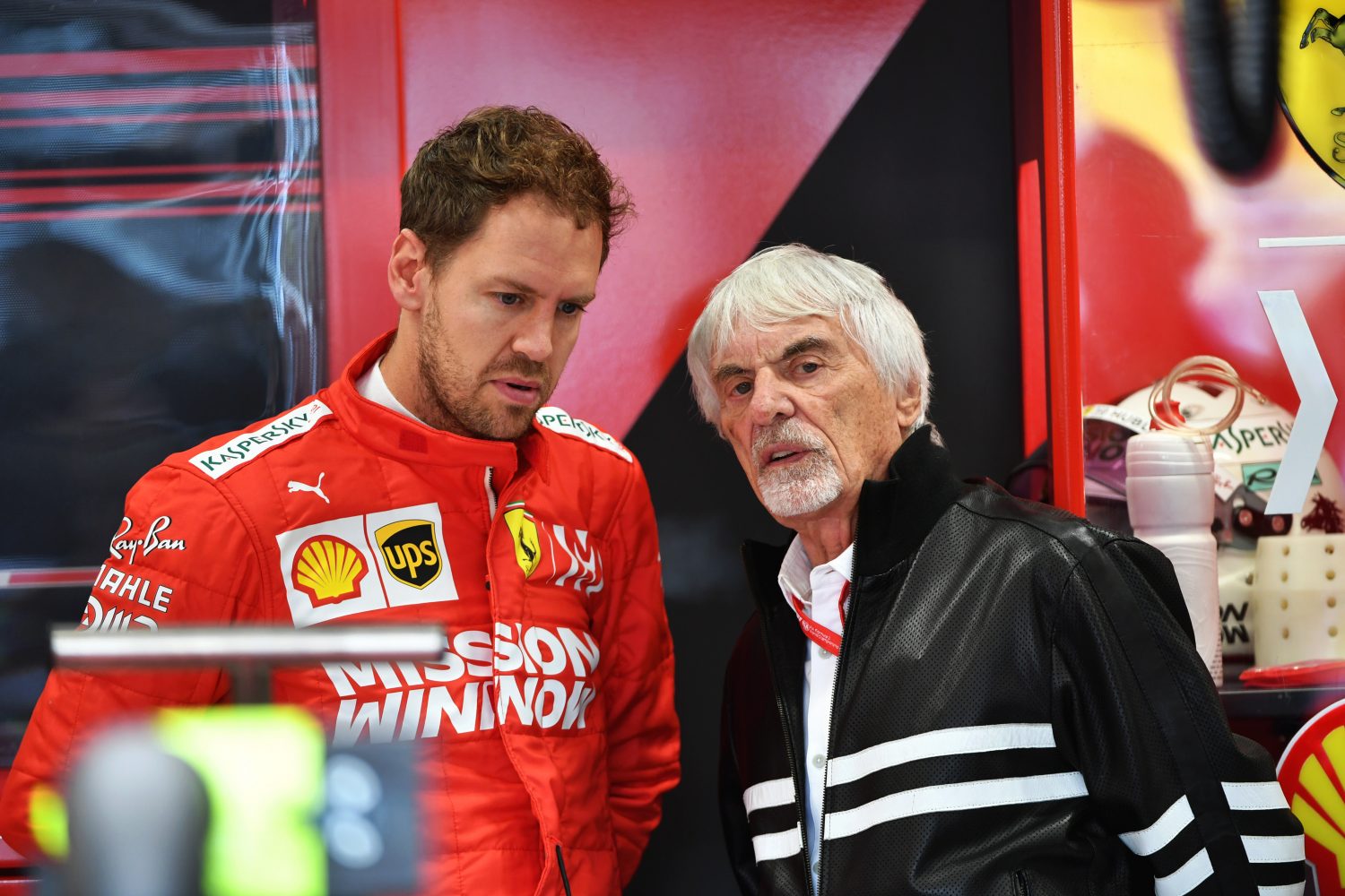Ecclestone vreest voor Vettel: ‘Hoop dat Ferrari hem wel eerlijk behandelt’