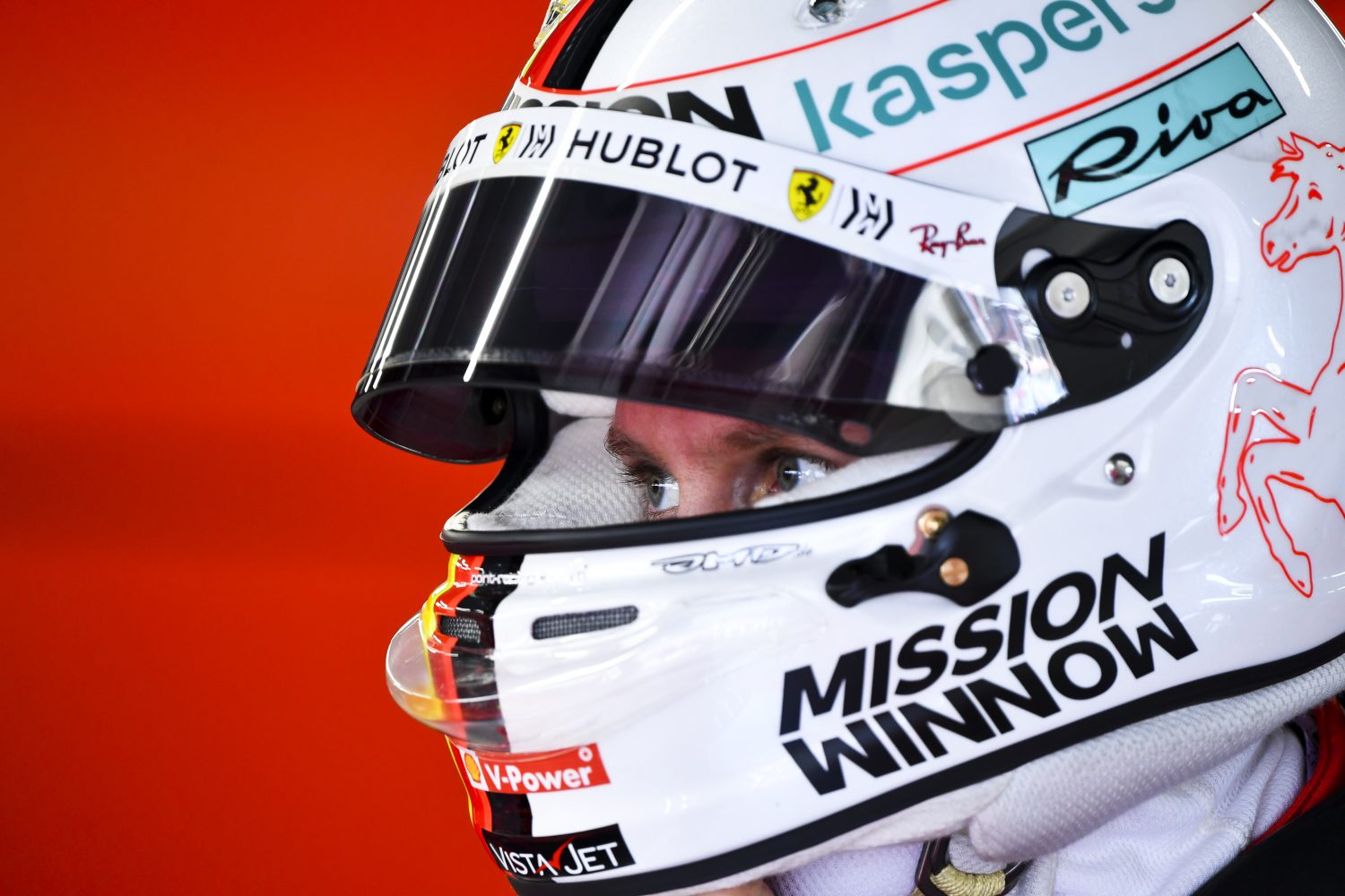 Brundle rekent op ‘bevrijde’ Vettel: ‘Is nog zo snel als altijd, maar wat minder in de duels’