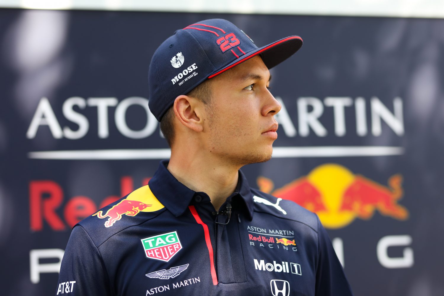 Albon moet ‘eerst afkoelen’ na botsing met Hamilton: ‘Moet opletten wat ik zeg’