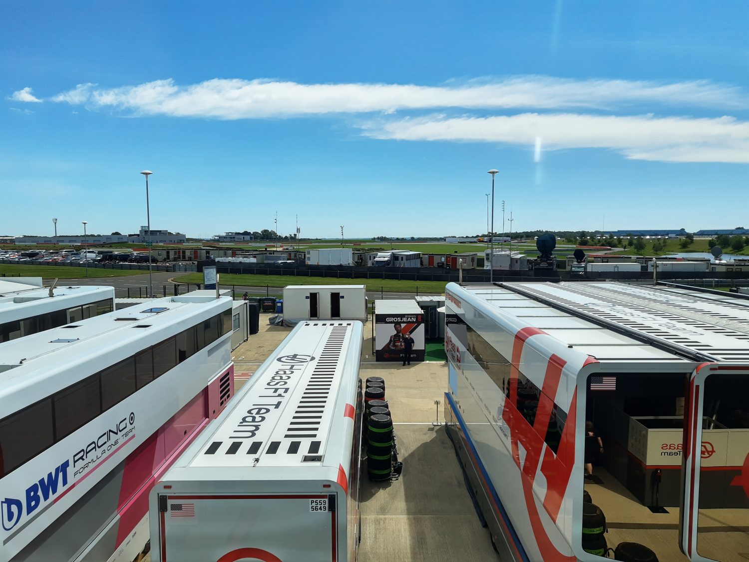 De weg naar Silverstone: FORMULE 1 is er ‘gewoon’ weer bij op locatie!