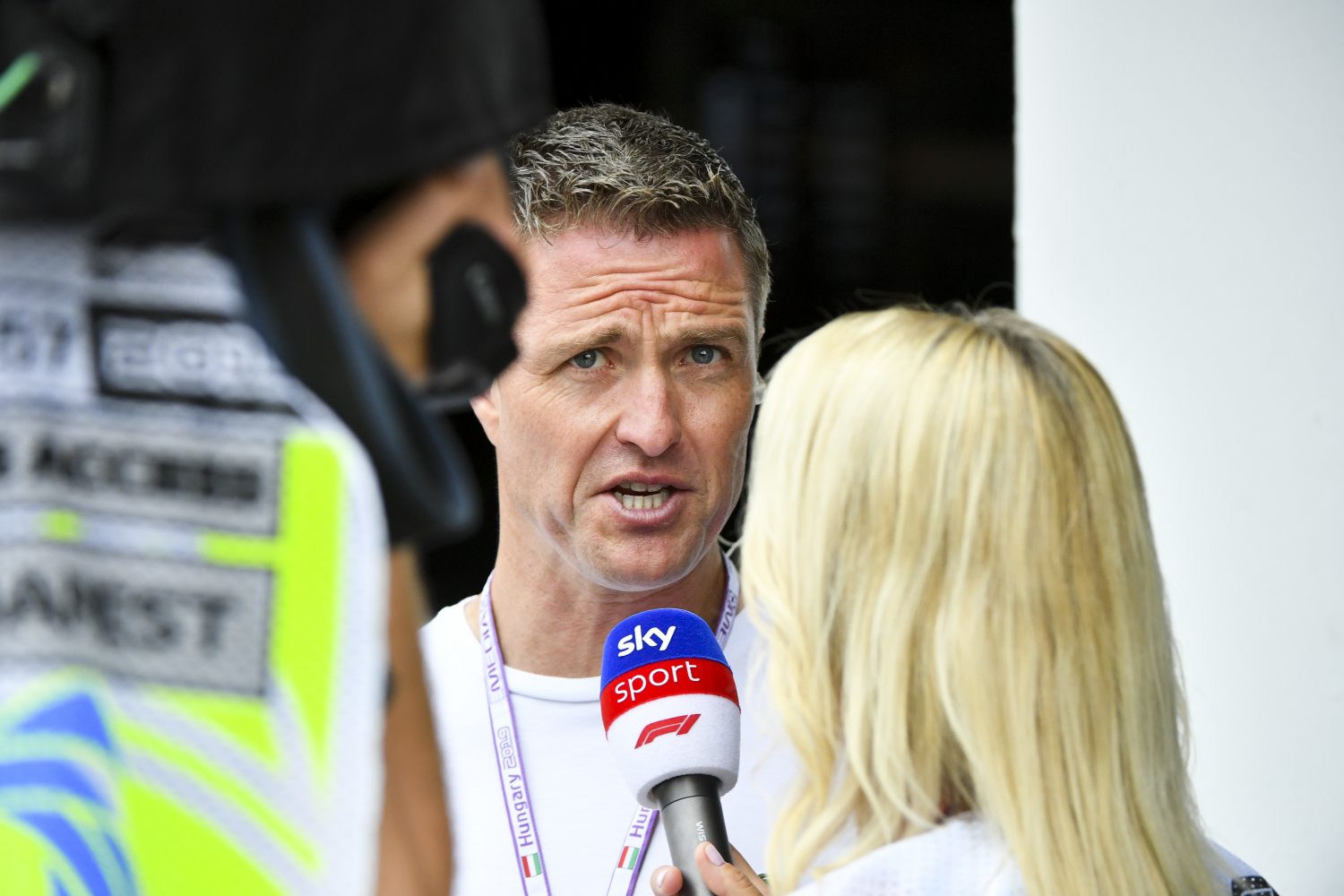 Ralf Schumacher: Vettel moet niet klagen, maar zijn excuses aanbieden