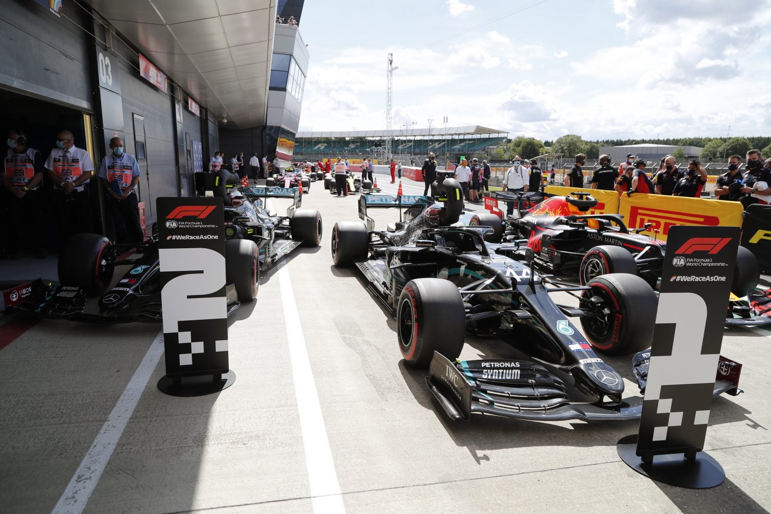 Preview: Beslist start of strategie Mercedes-strijd? Podiumkans Verstappen, Albon kraakt