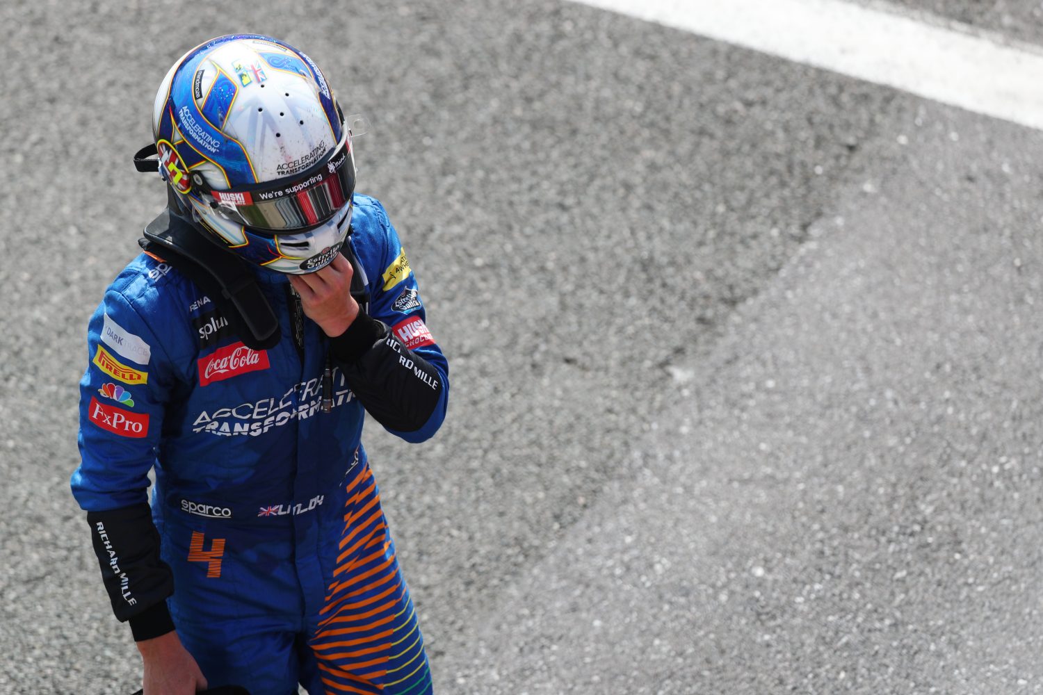 Norris blij voor Verstappen op boordradio: ‘Wat een held!’