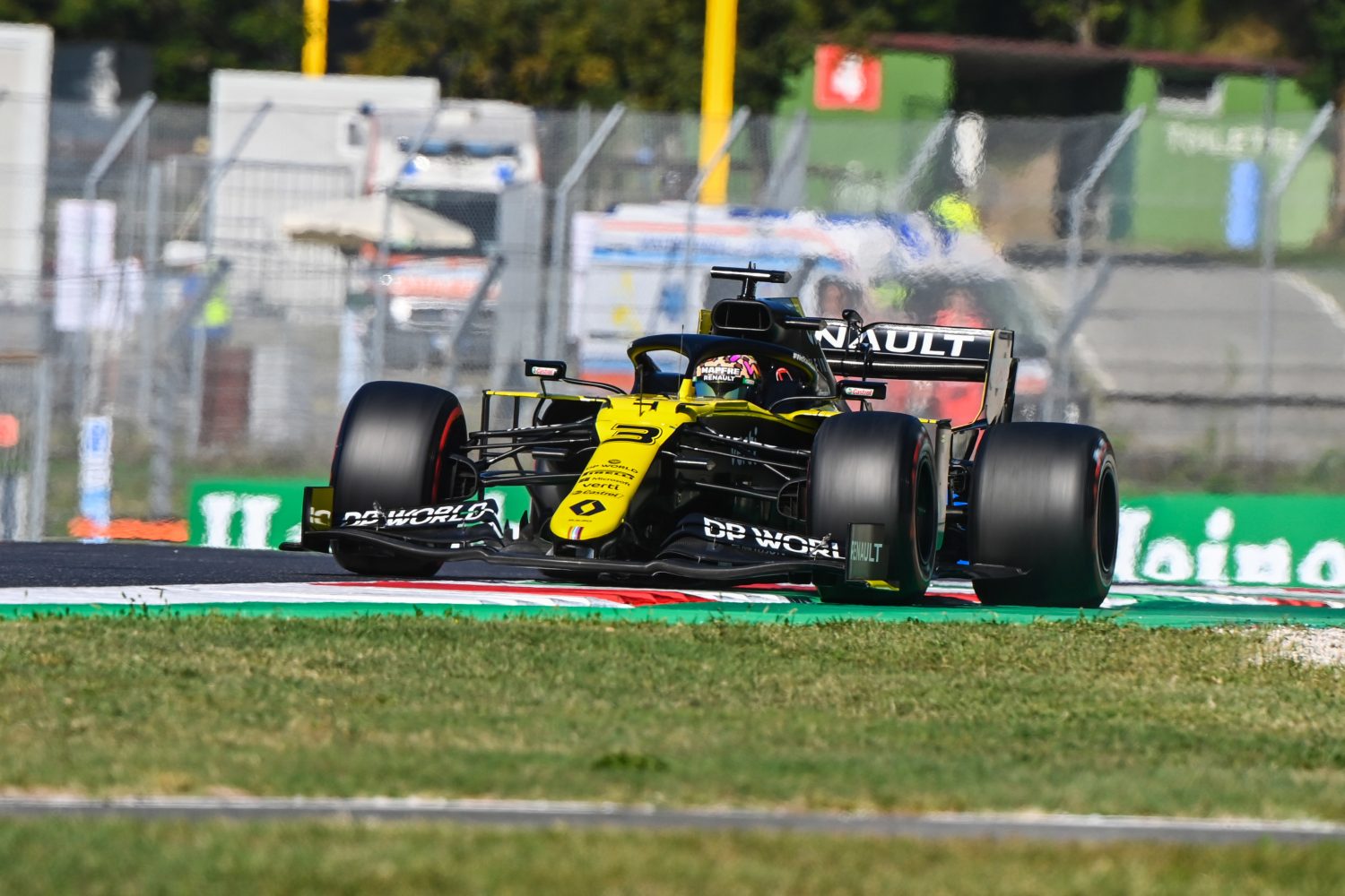 Ricciardo (P8): ‘De vijfde plek zat er zeker in’