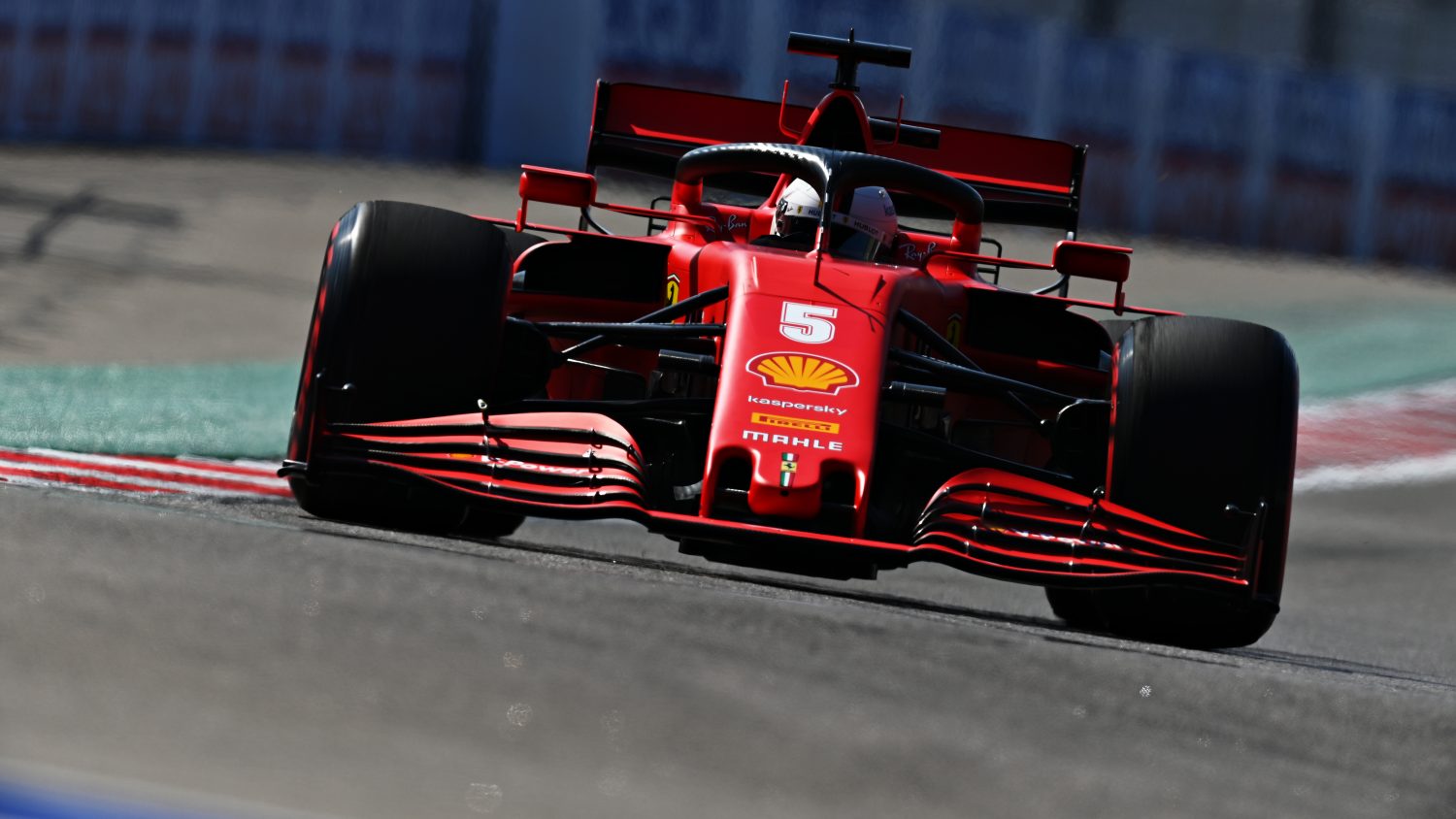 Vettel: ‘Ik nam net wat meer risico, maar blijkbaar net iets te veel’