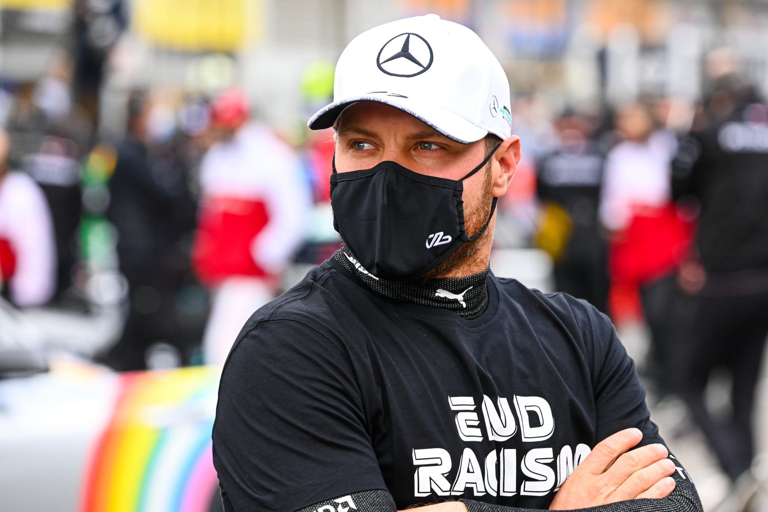 Bottas krijgt klap in titelstrijd: ‘Het gat is groot, dat zie ik ook wel. Ik heb een wonder nodig’