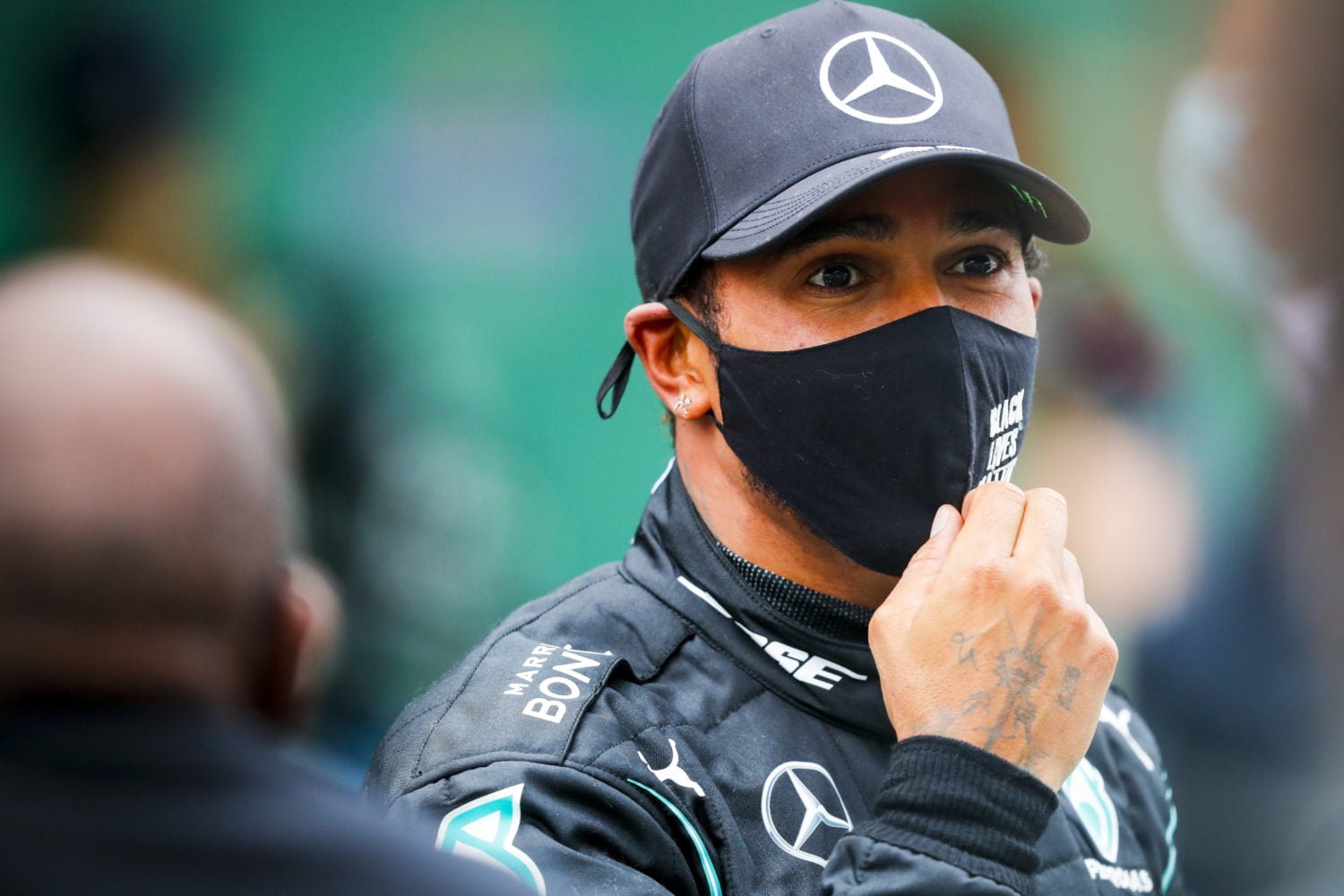 ‘Progressie in gesprekken tussen Hamilton en Mercedes’