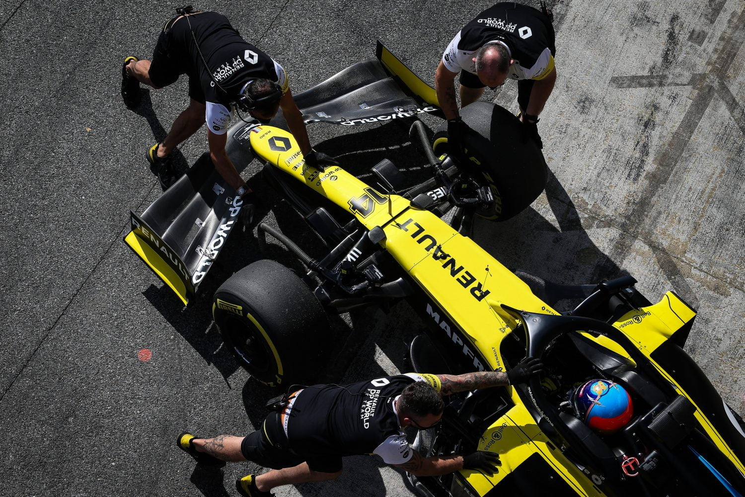Renault ziet kansen in 2021 met ‘grote boze haai’ Alonso